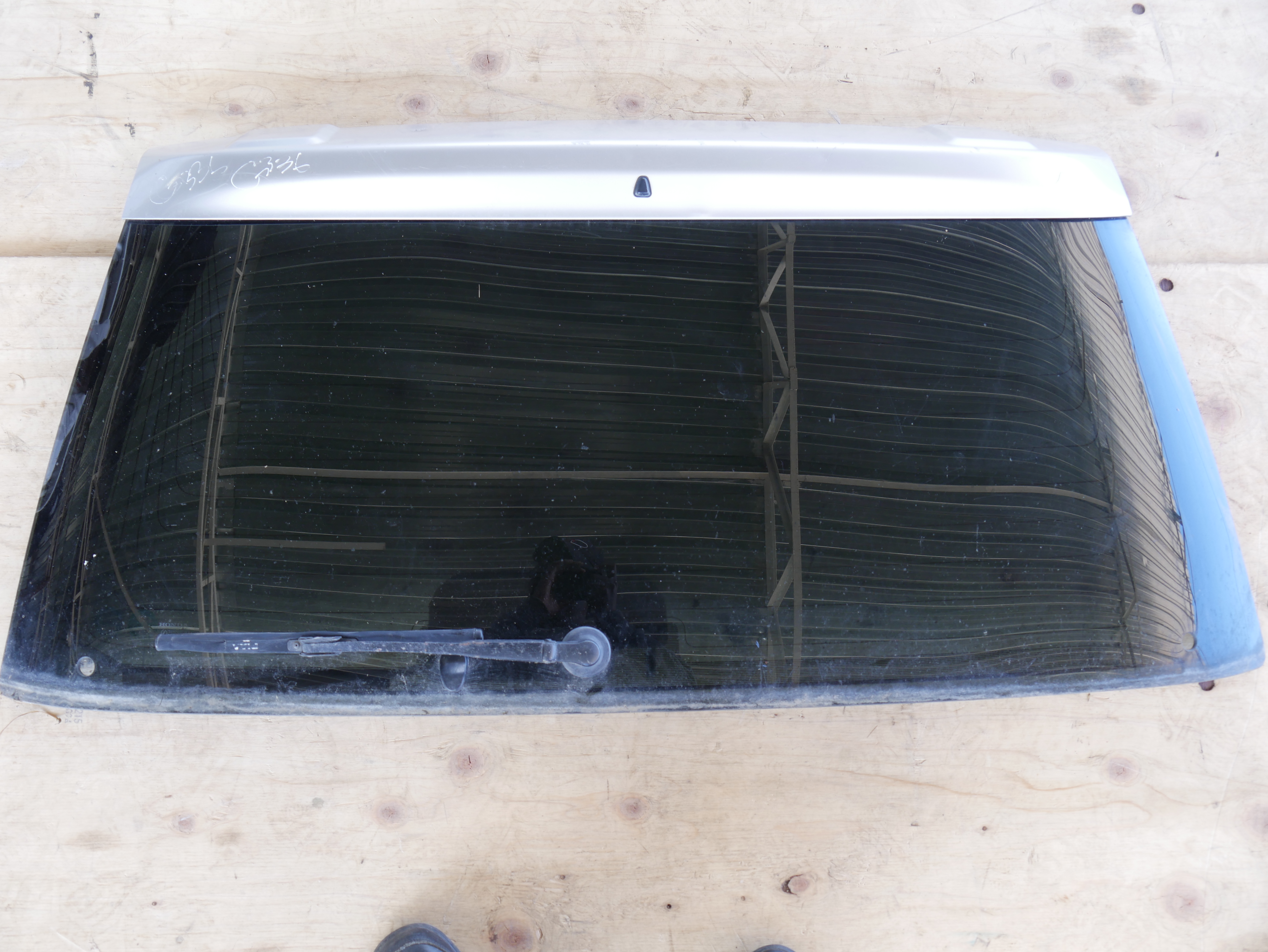 CRV RD1 BOOT LID SCREEN