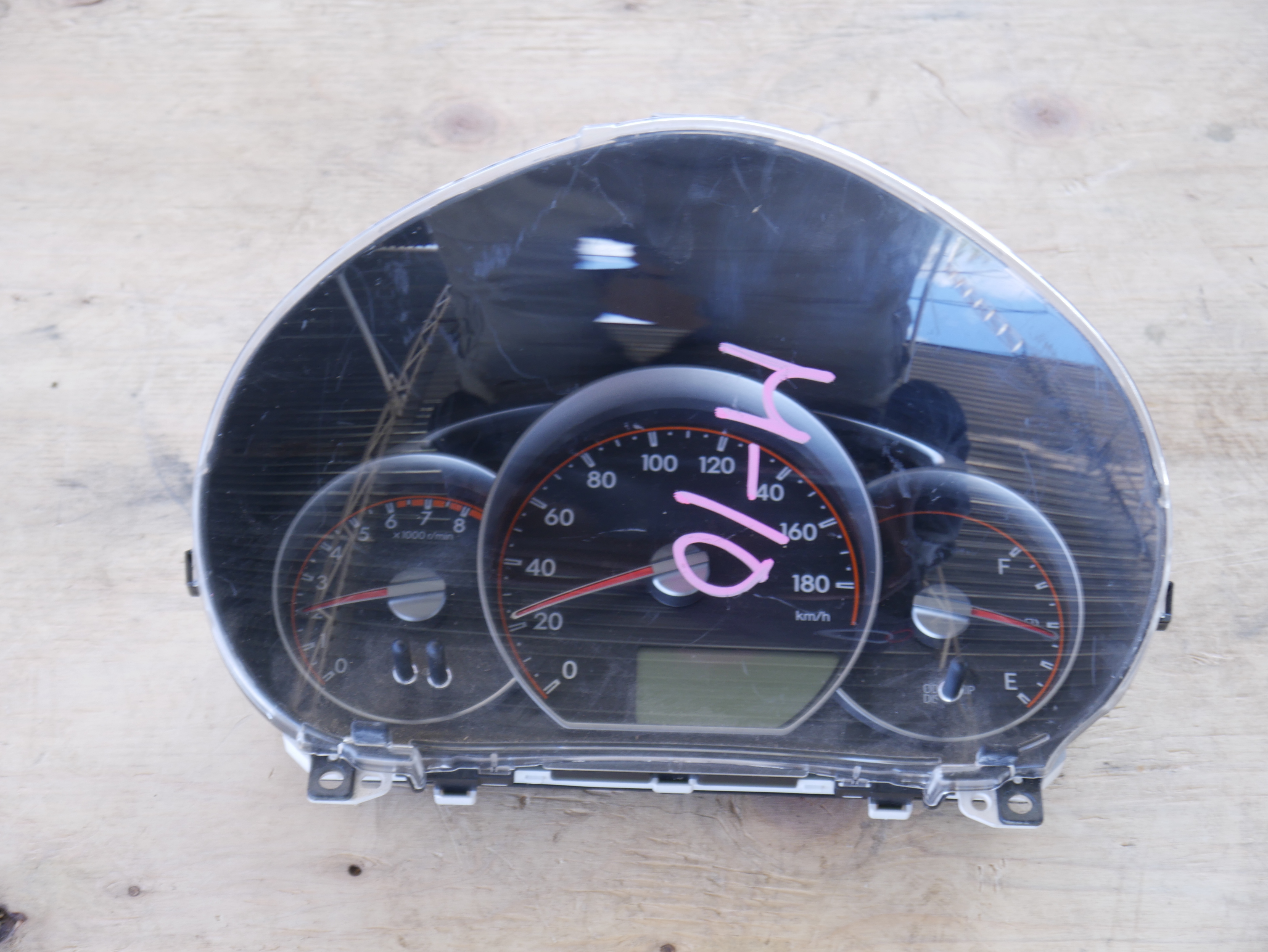 Toyota Ractis Dashboard Cluster