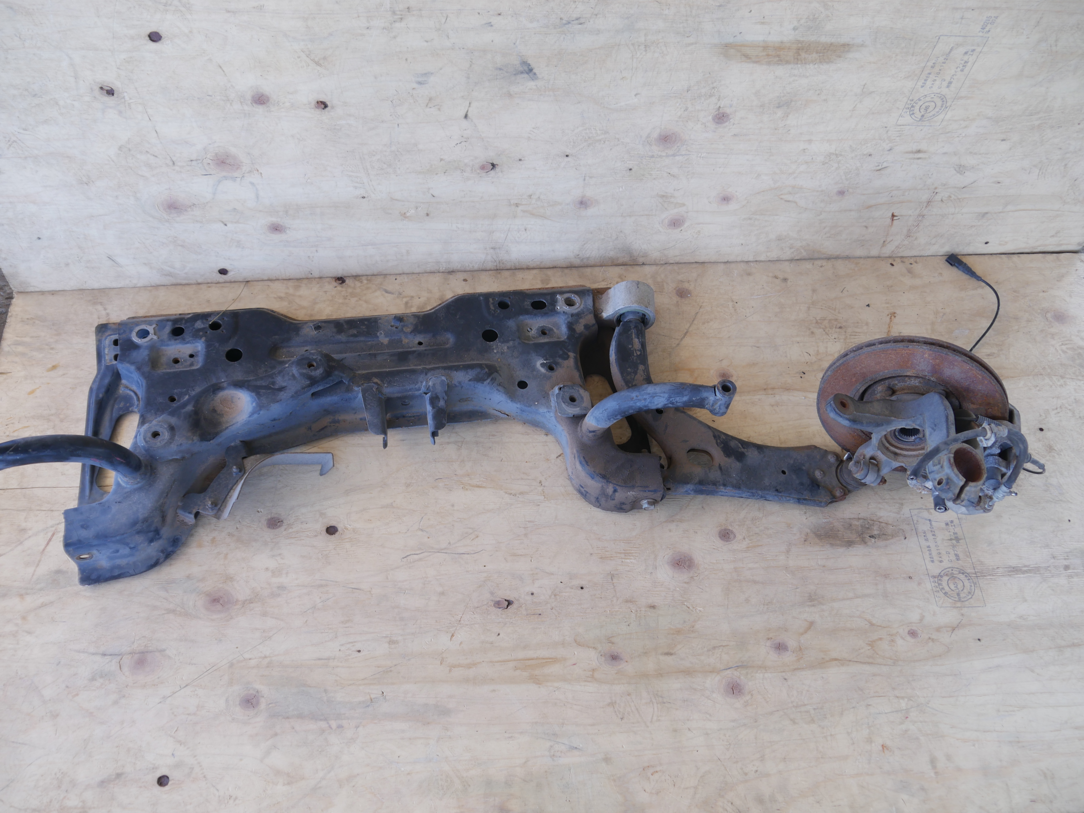 Mazda Verissa Hub, Subframe, cobtrol arm