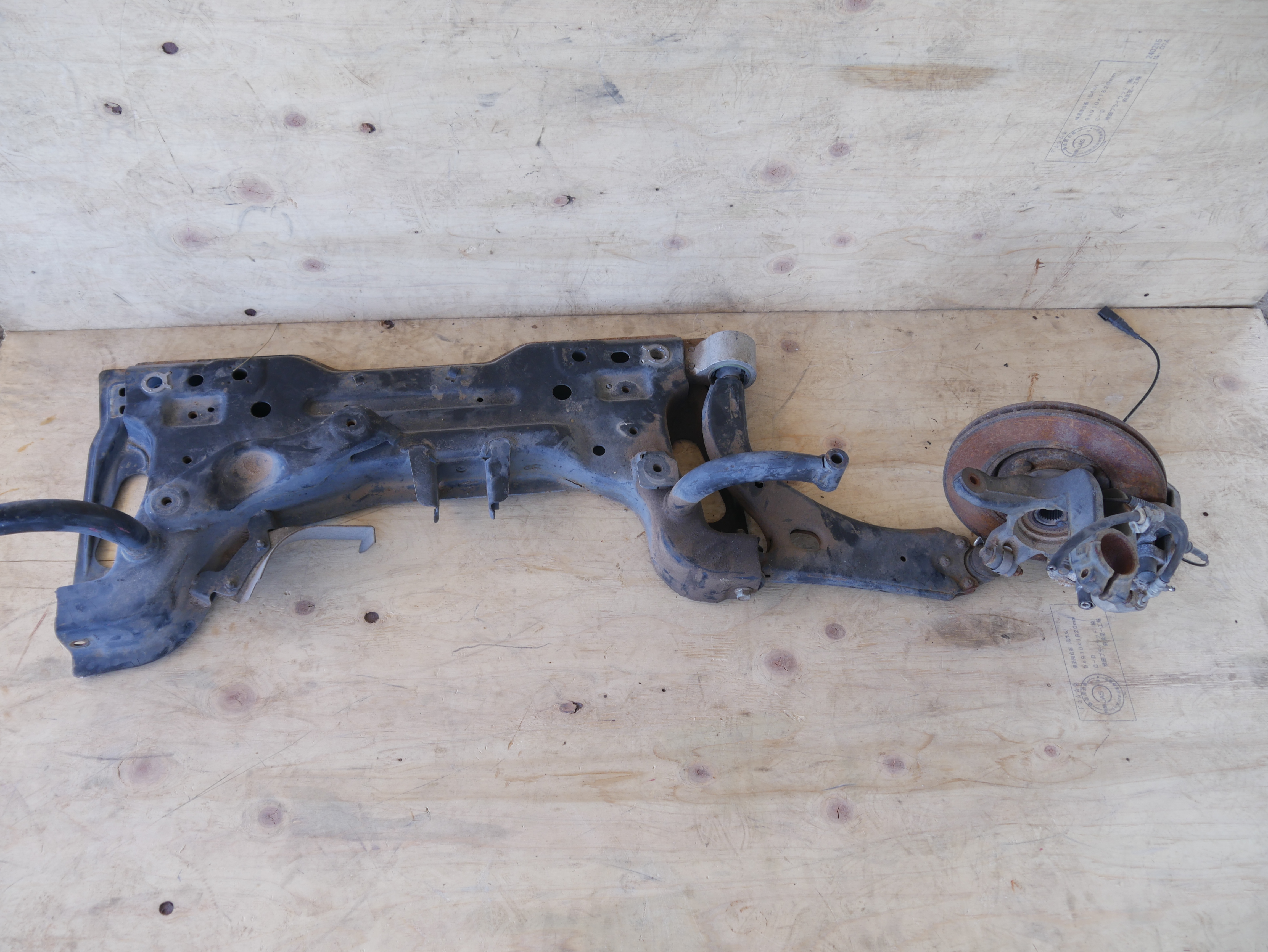 Mazda Verissa Hub, Subframe, cobtrol arm