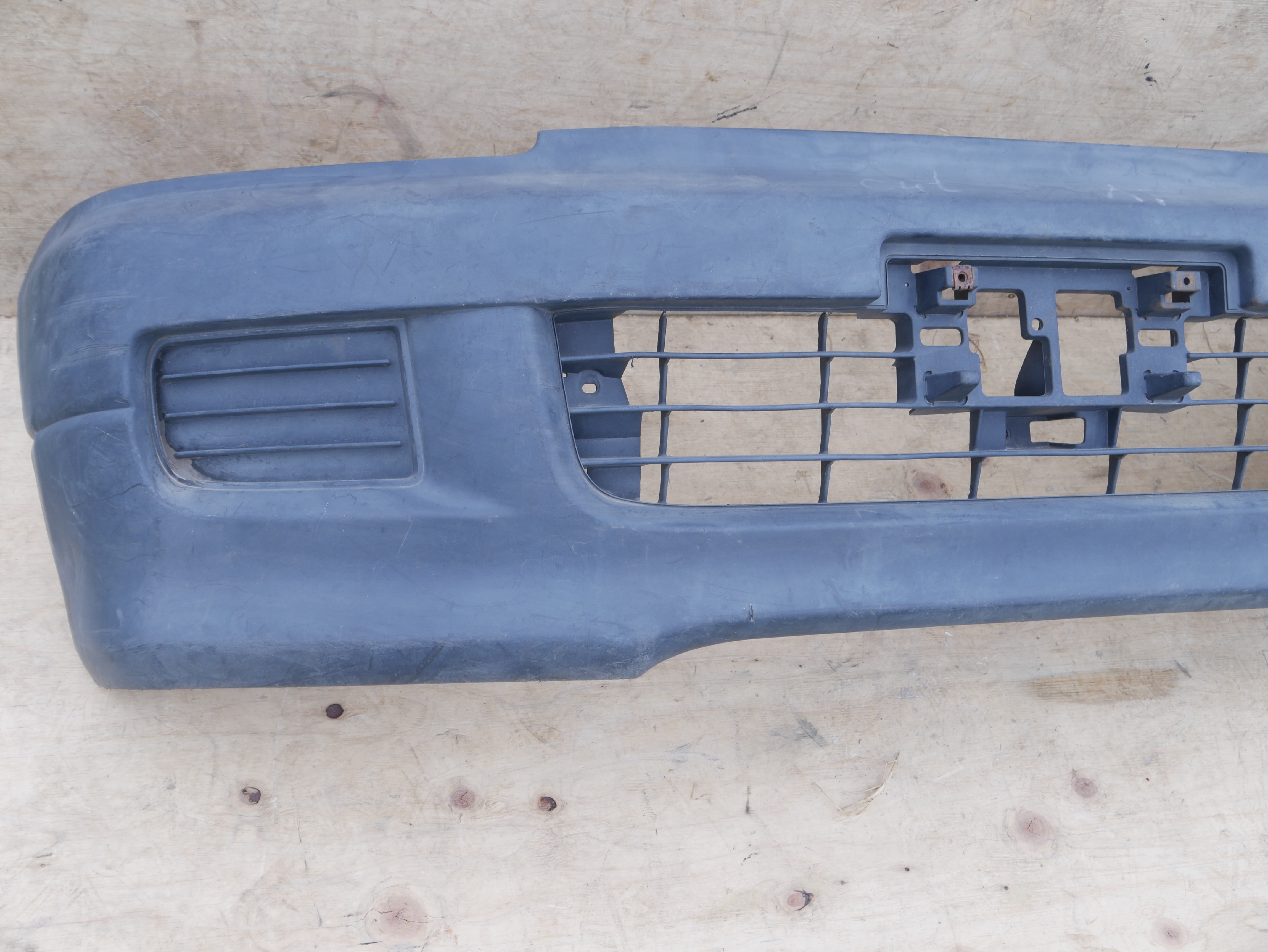 Noah old Front Bumper Grill