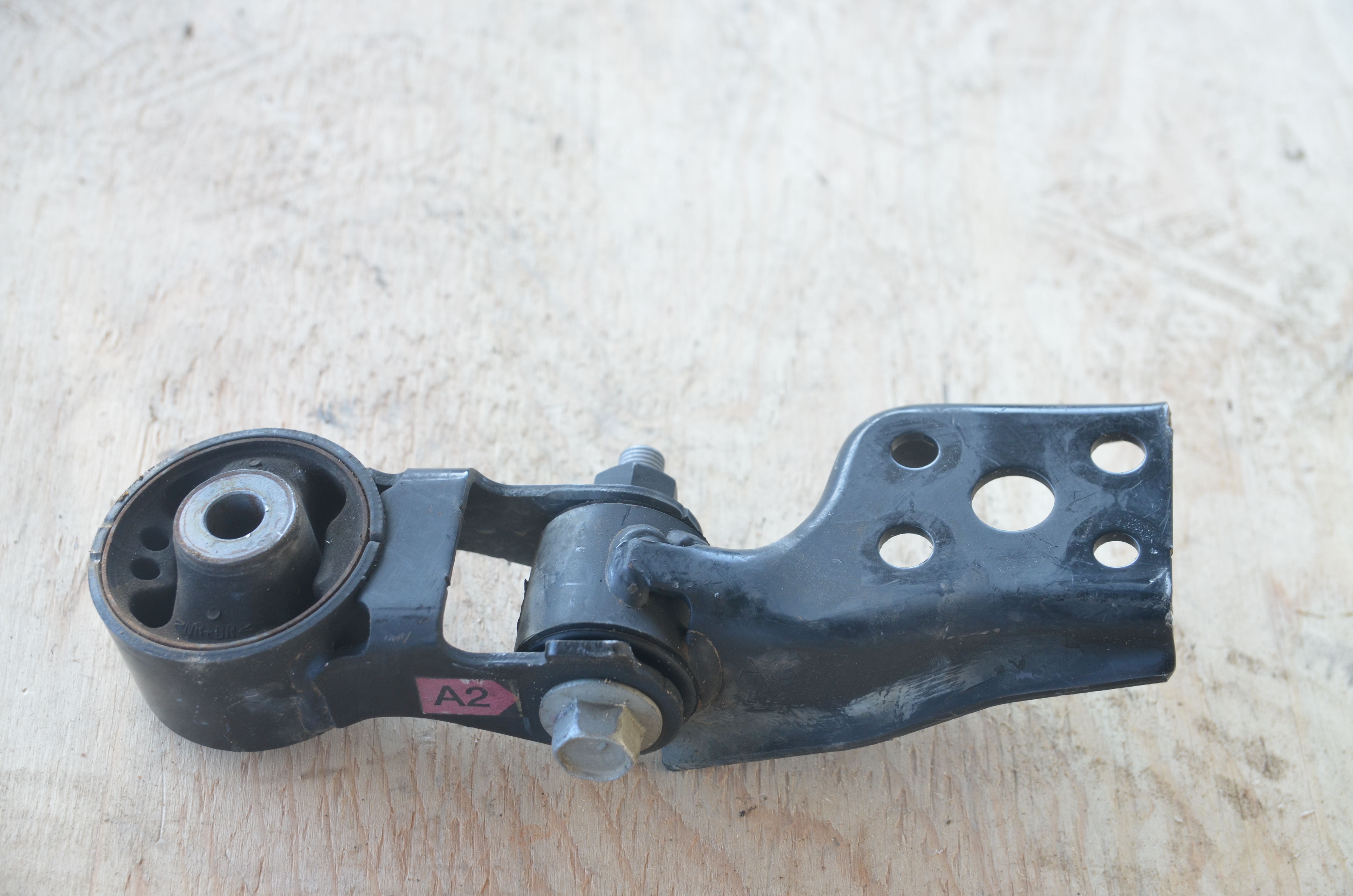 Toyota Aqua Gearbox mounting