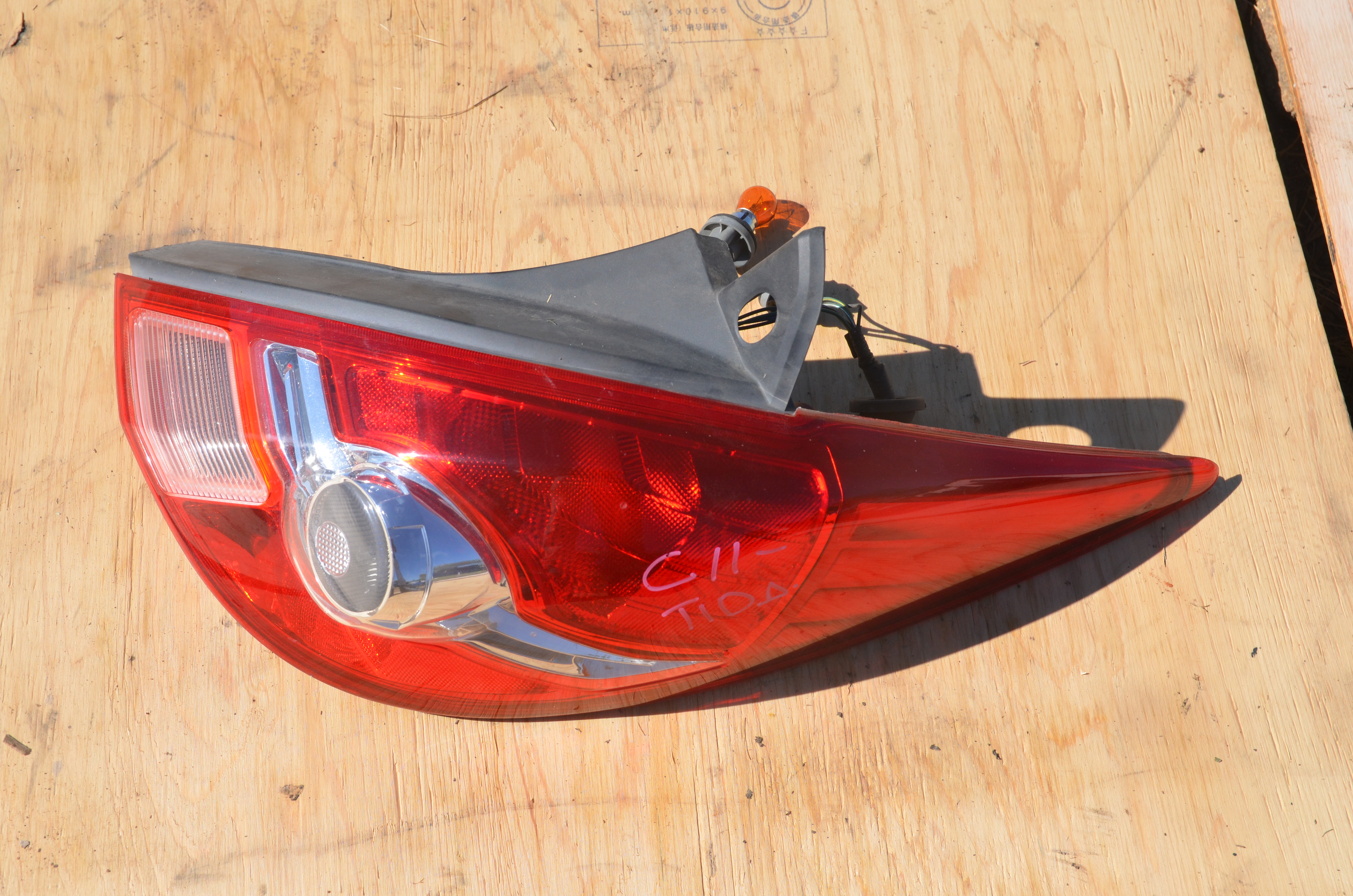 Nissan Tida Tail Light