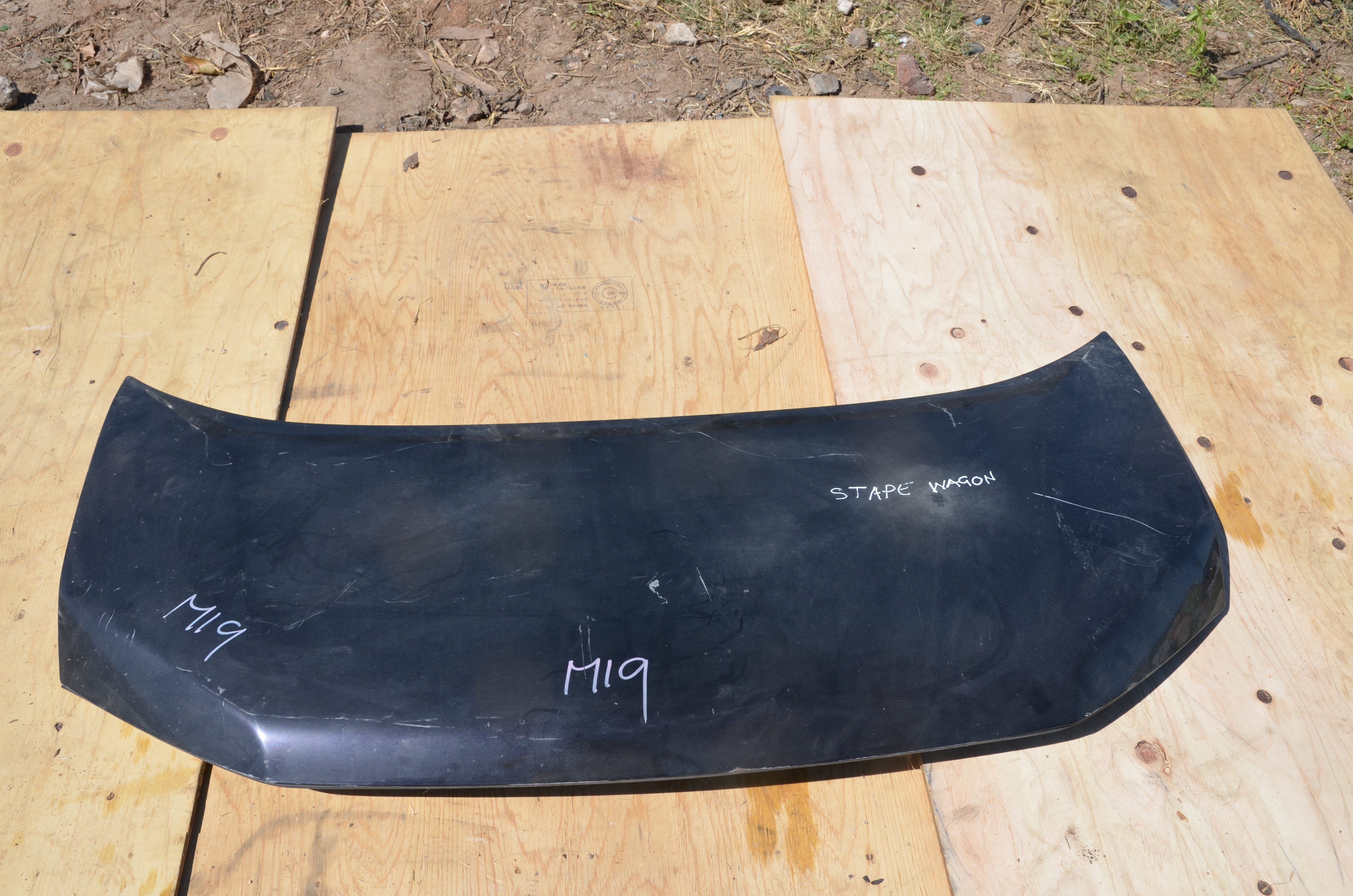 Honda Stepwagon bonet