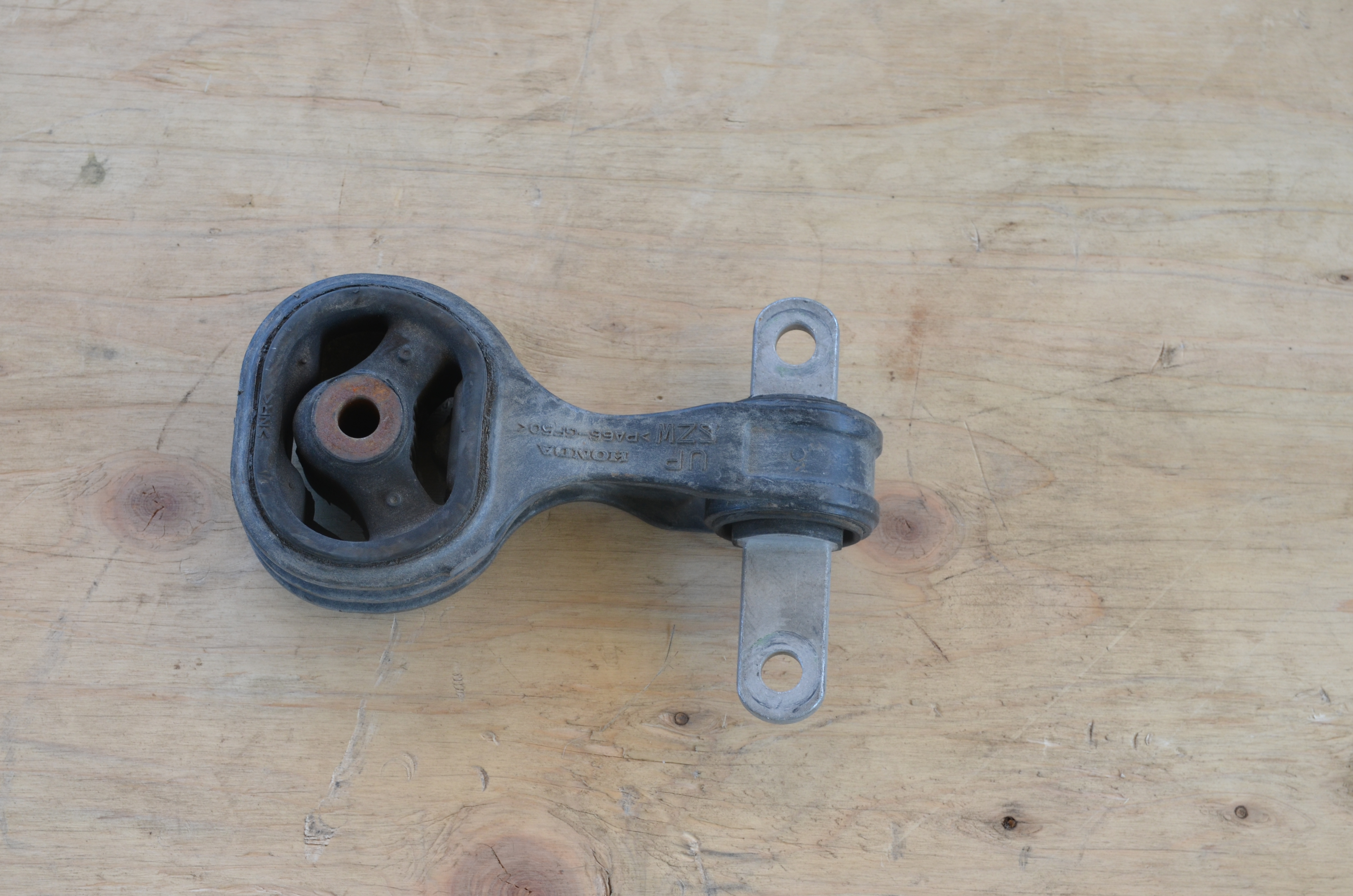 Honda Stepwagon Gearbox Mount Bracket