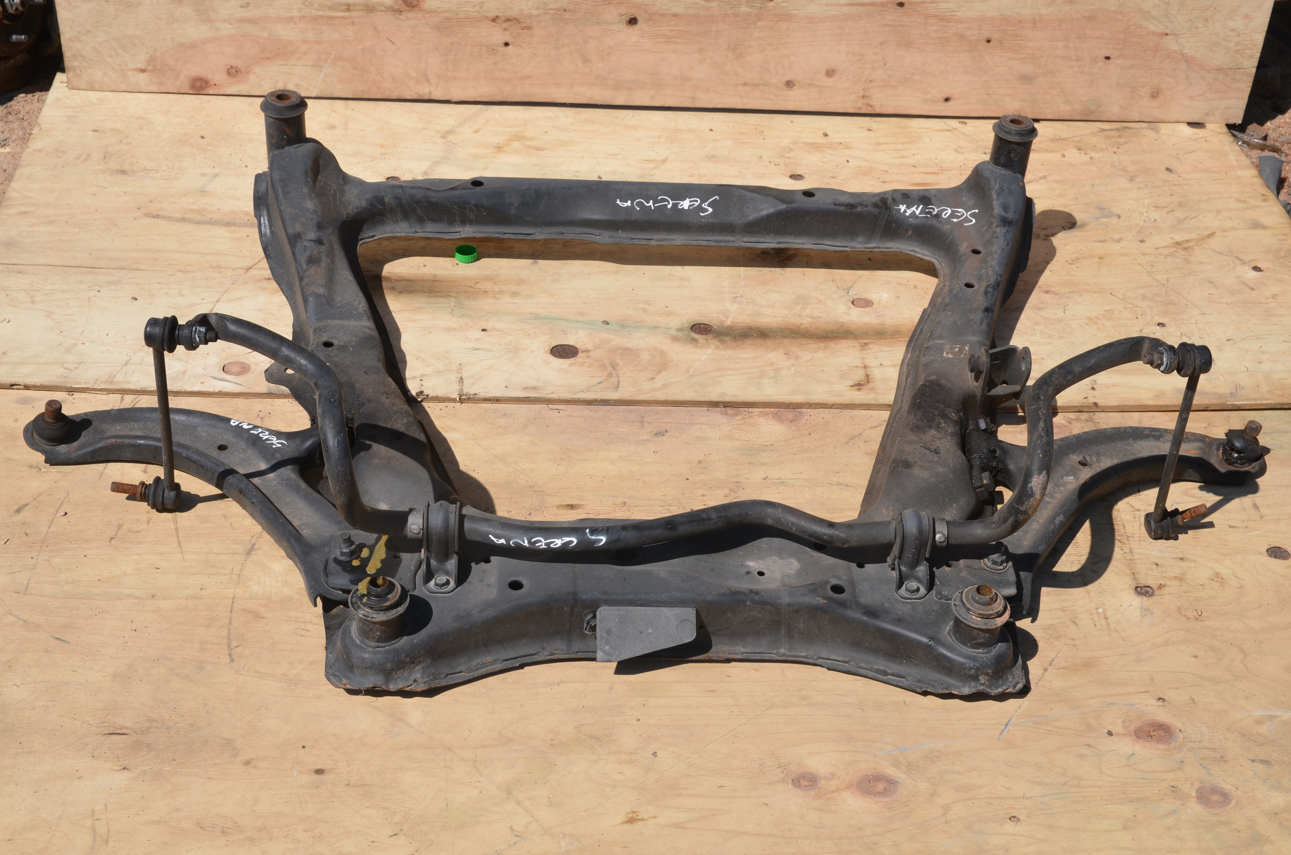 Nissan Serena 2016Sub-Frame