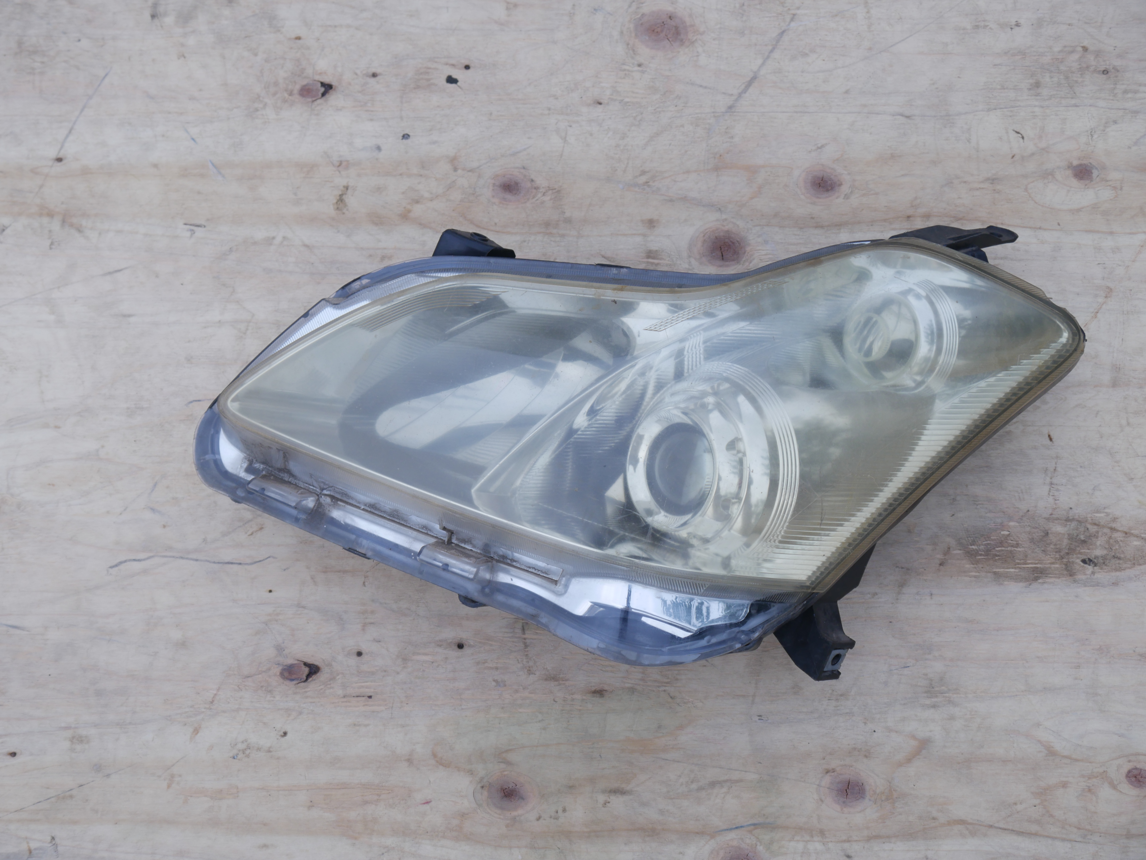 Toyota Blade Headlight