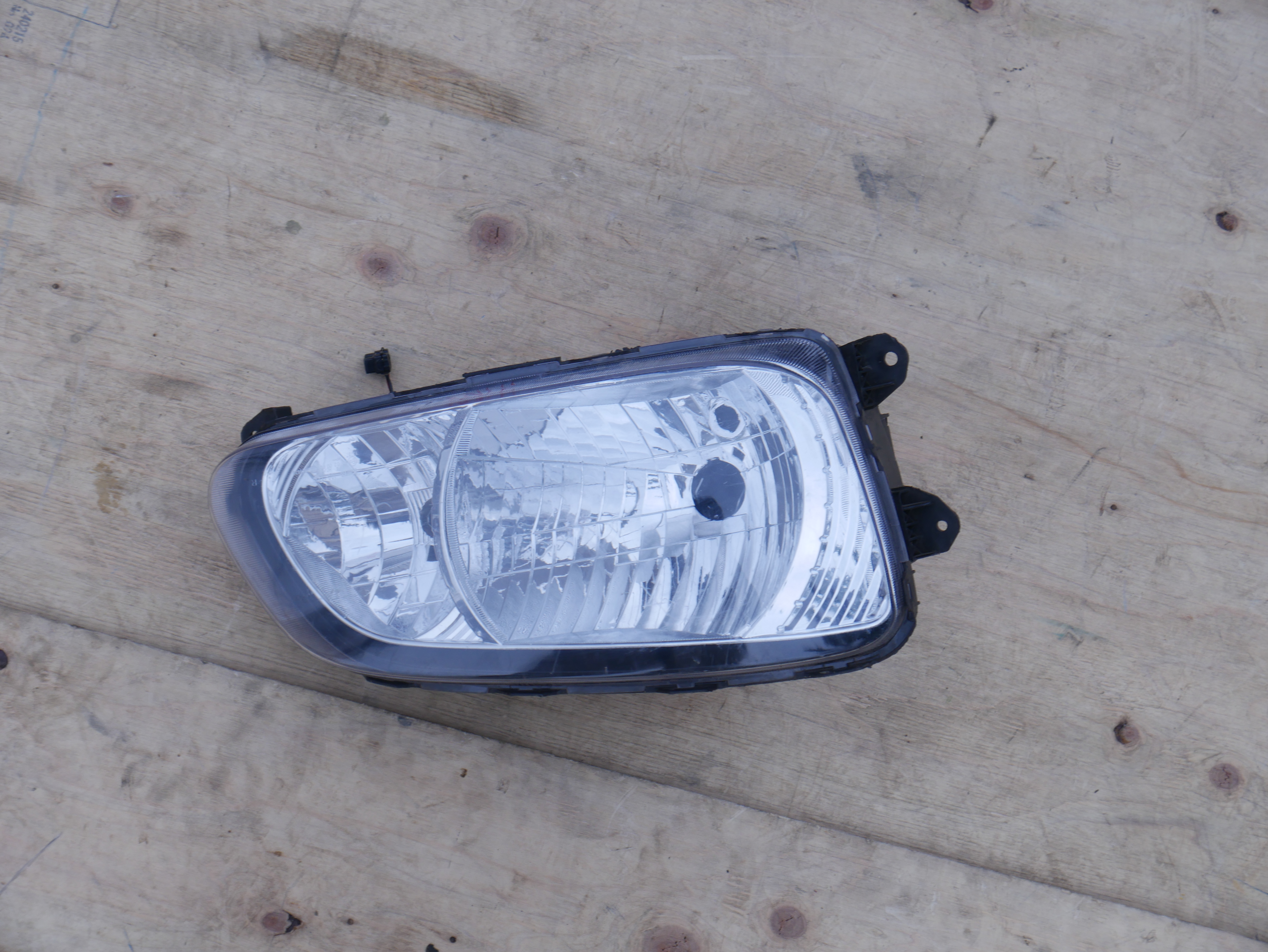 Hino 500 Headlight