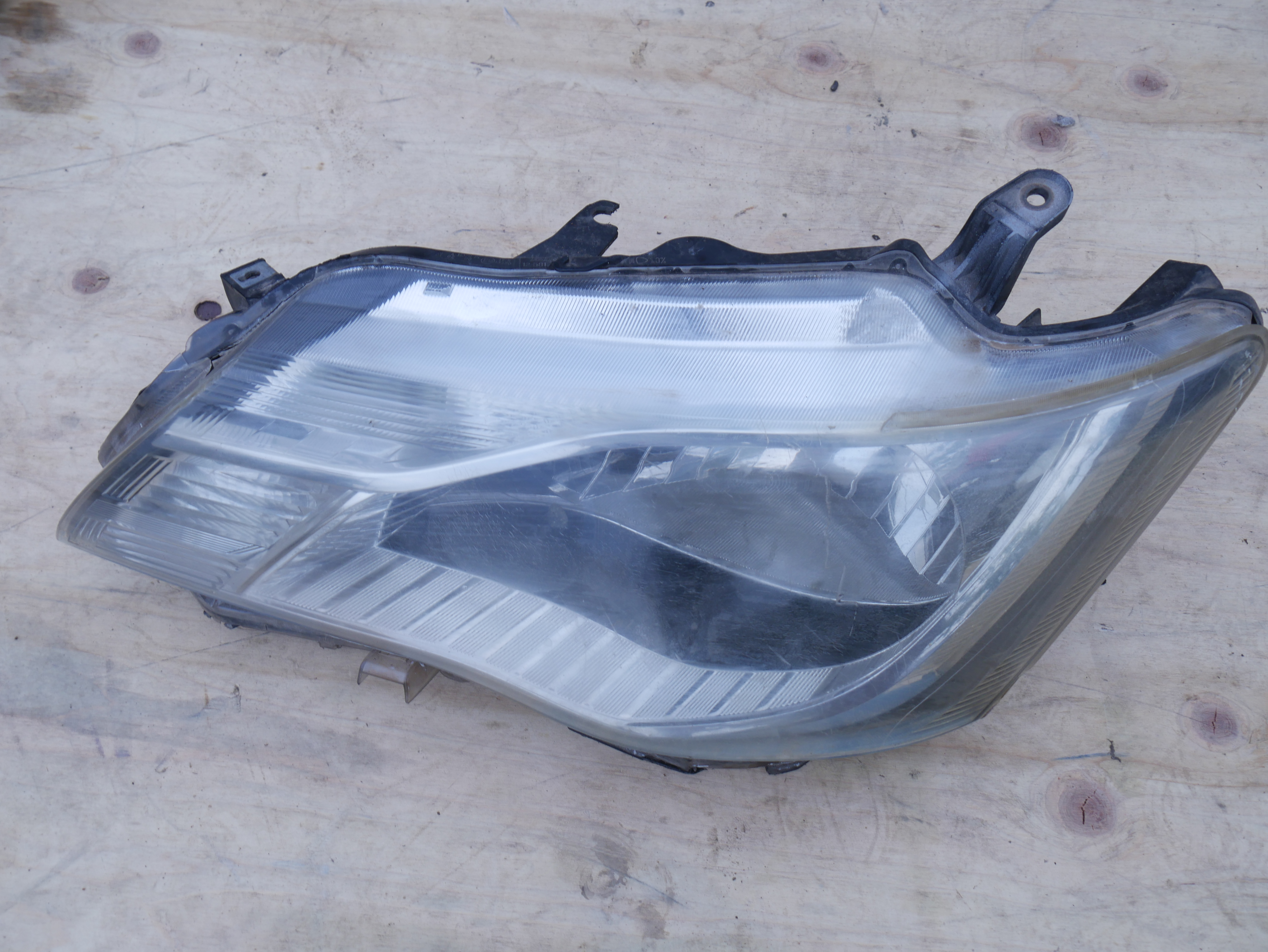 Axio 2012 Headlight