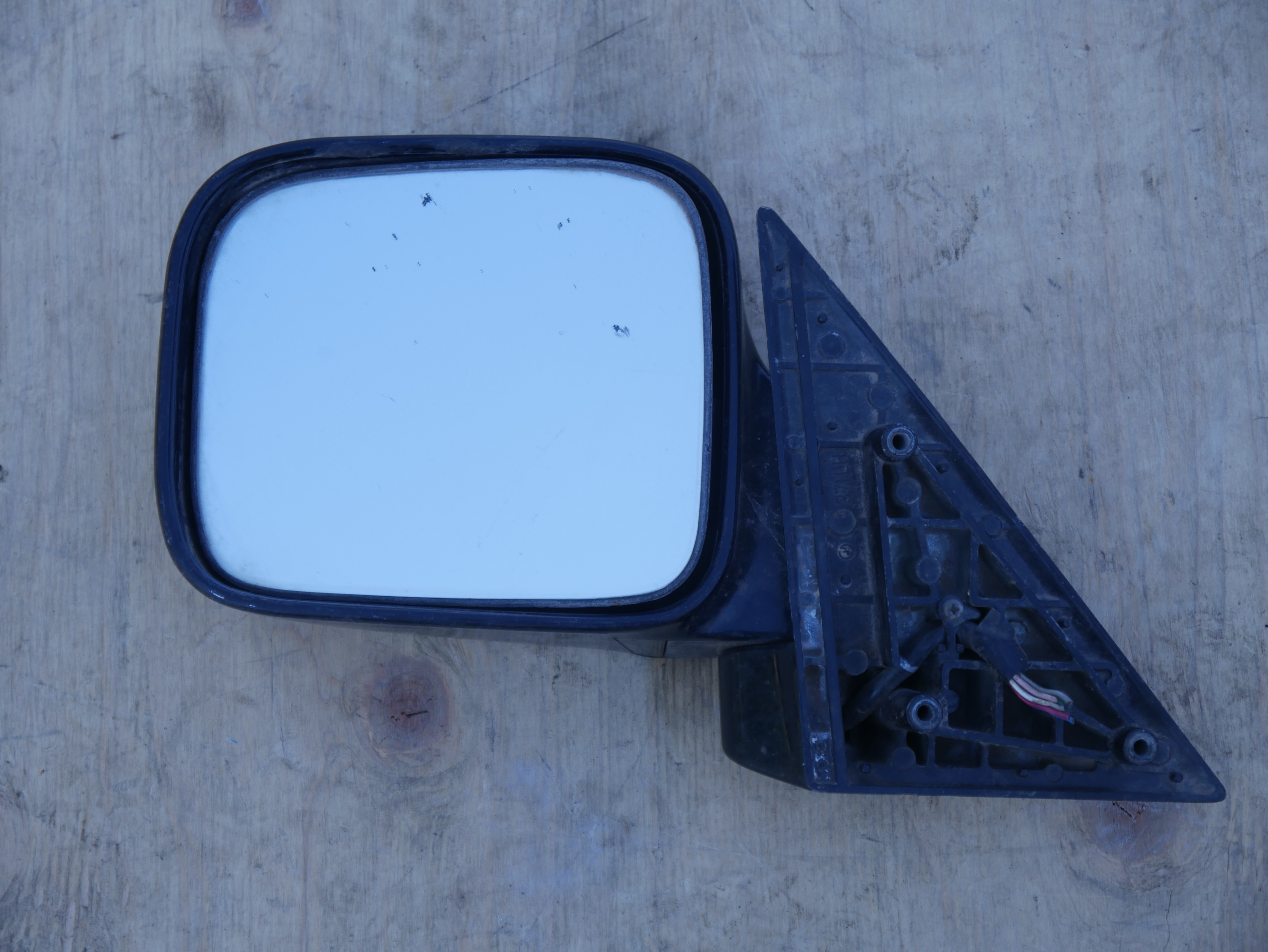 Isuzu Bighorn Side Mirror
