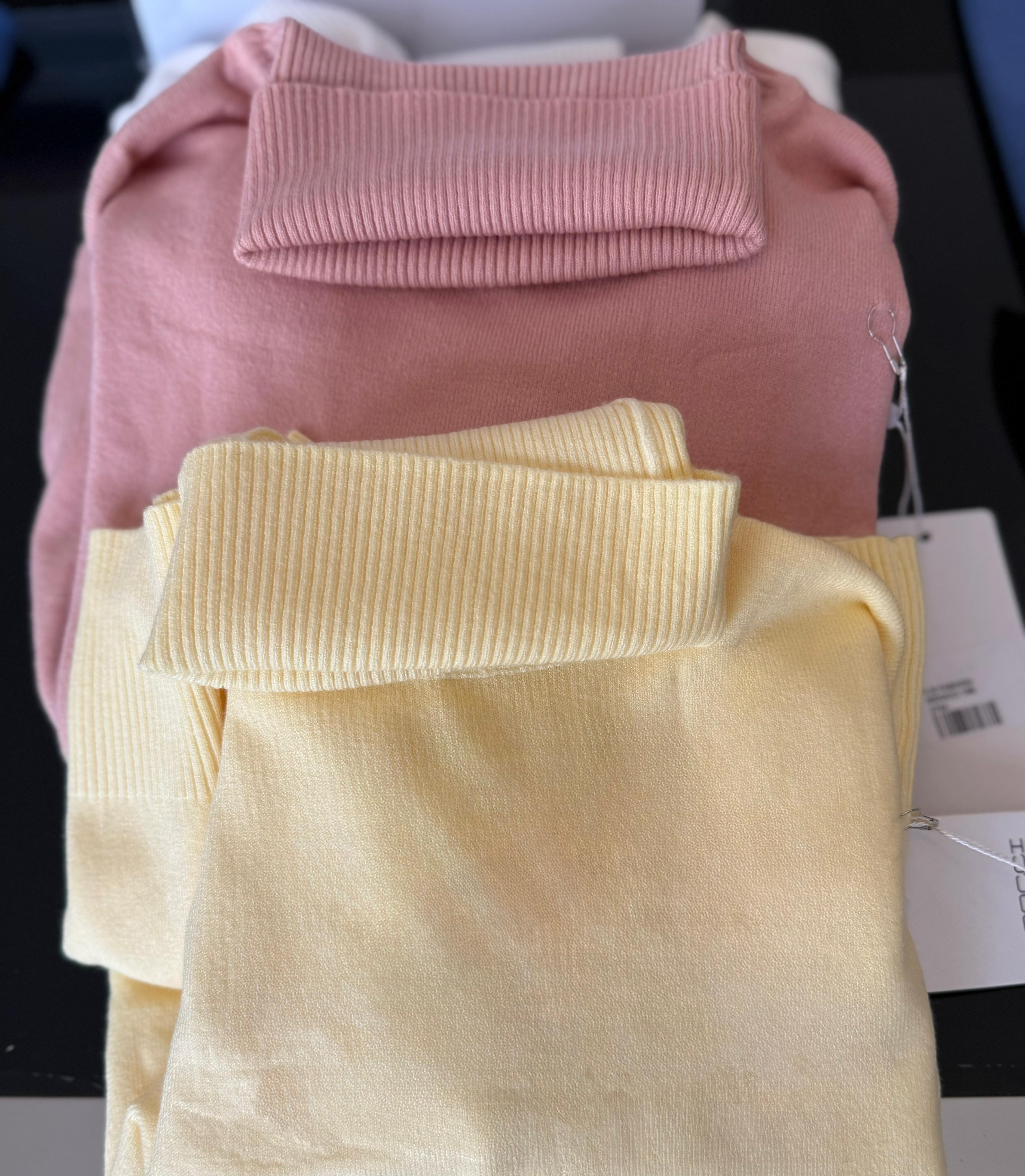 Italian mocci top high neck