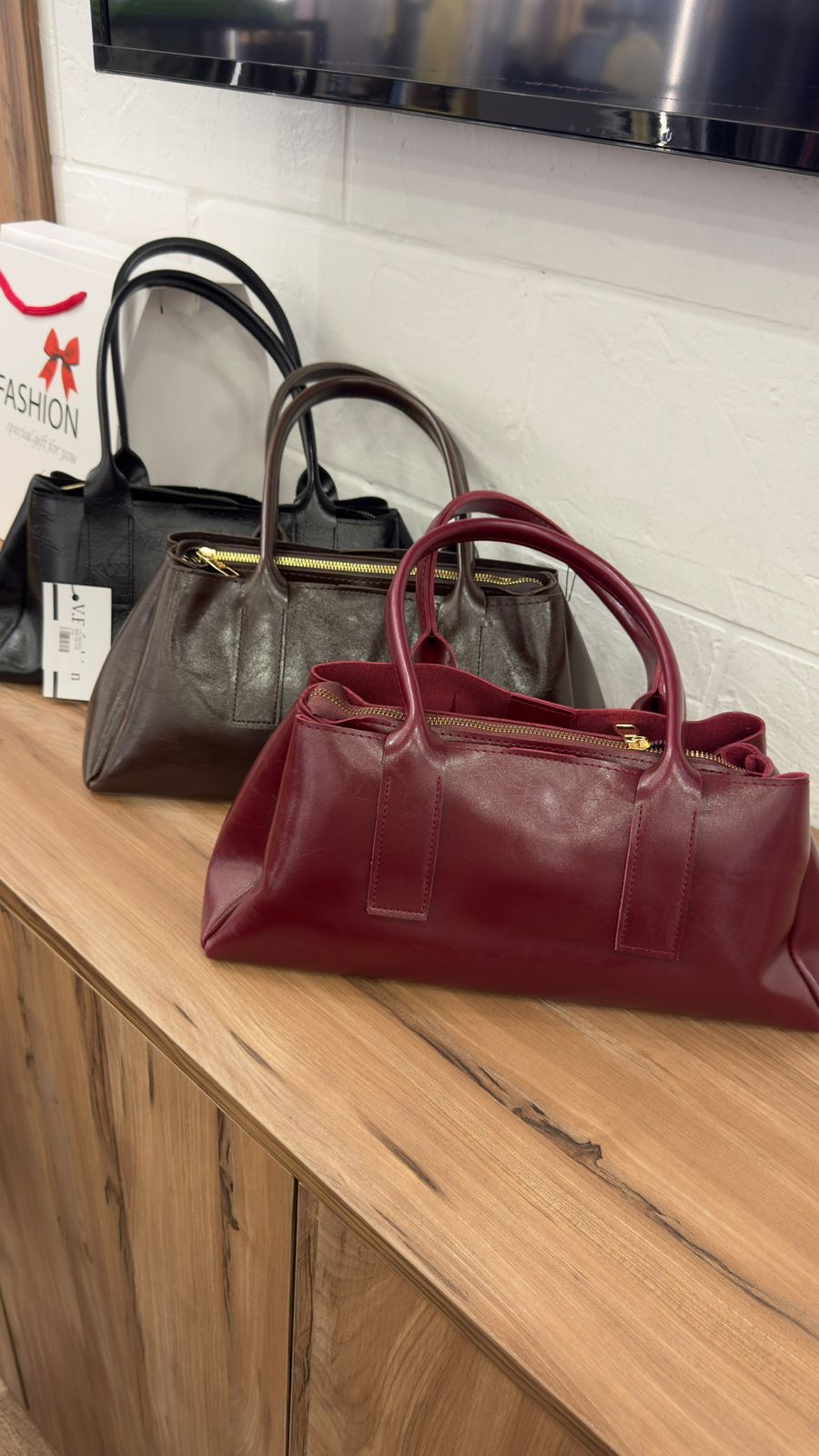 Elegant Leather Handbag