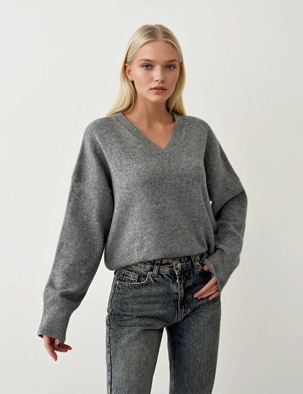 V neck wool top