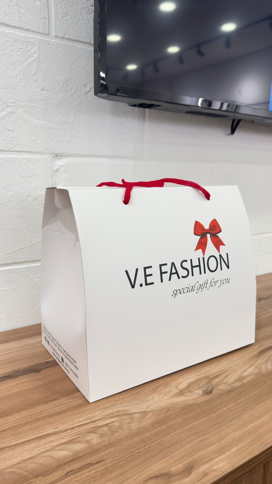 V.E Fashion Gift Bag