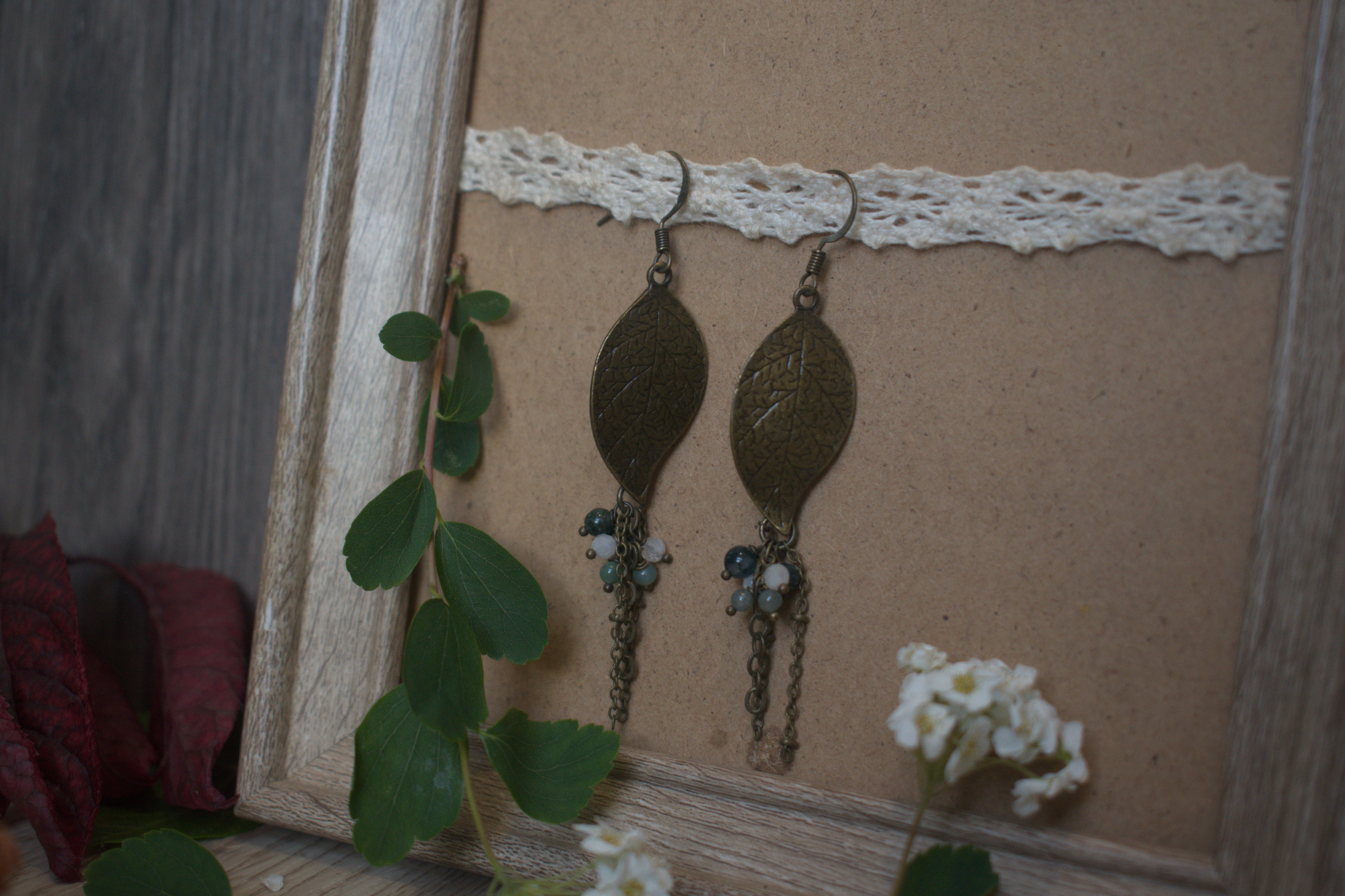 Boucles d'Oreilles ~Feuilles Mystiques~ Agate Mousse & Péristérite