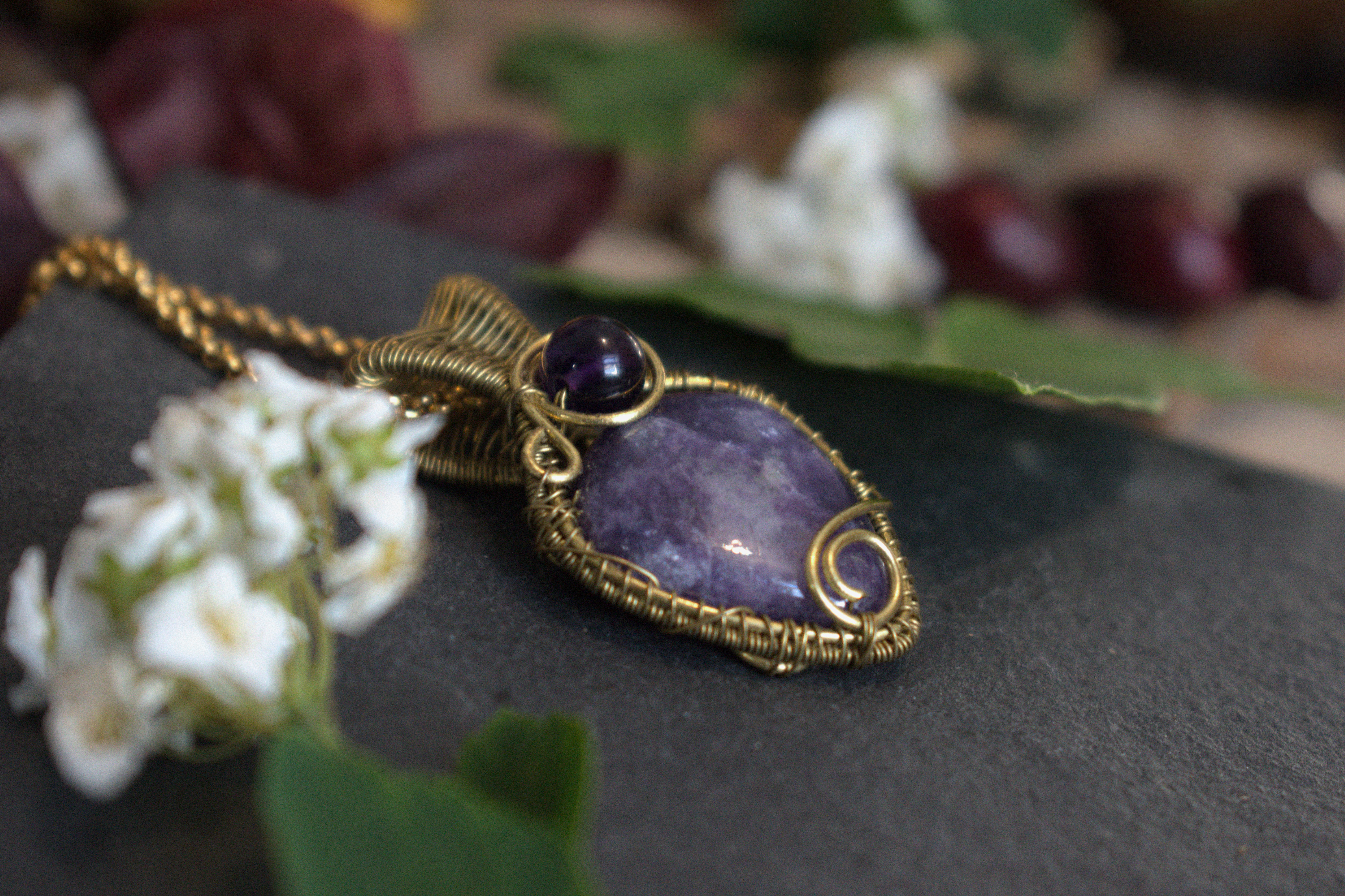 Collier ~Amulette Sacrée~ Lépidolite