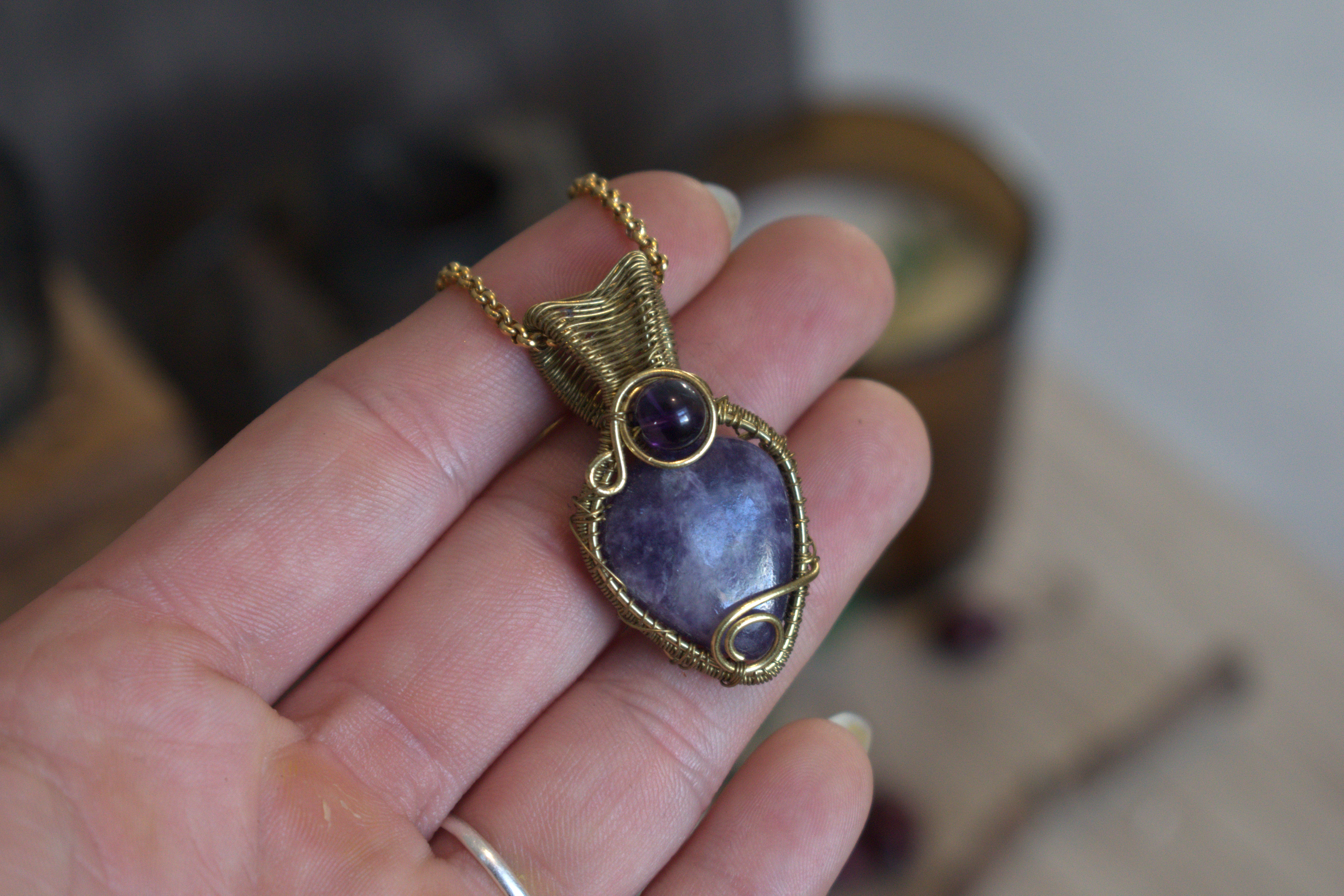 Collier ~Amulette Sacrée~ Lépidolite