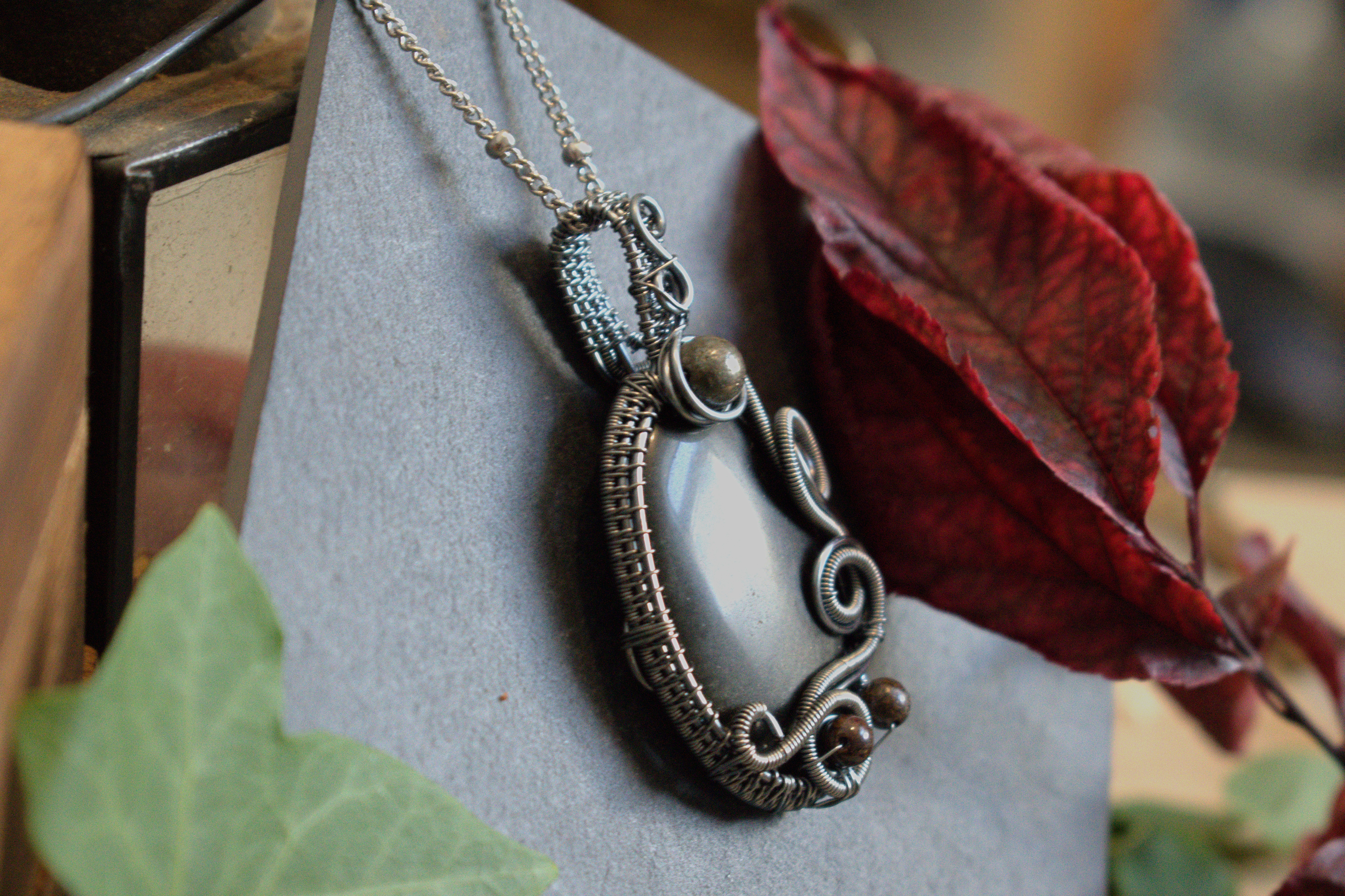 Collier ~Regard sur Mercure~ Obsidienne Argentée