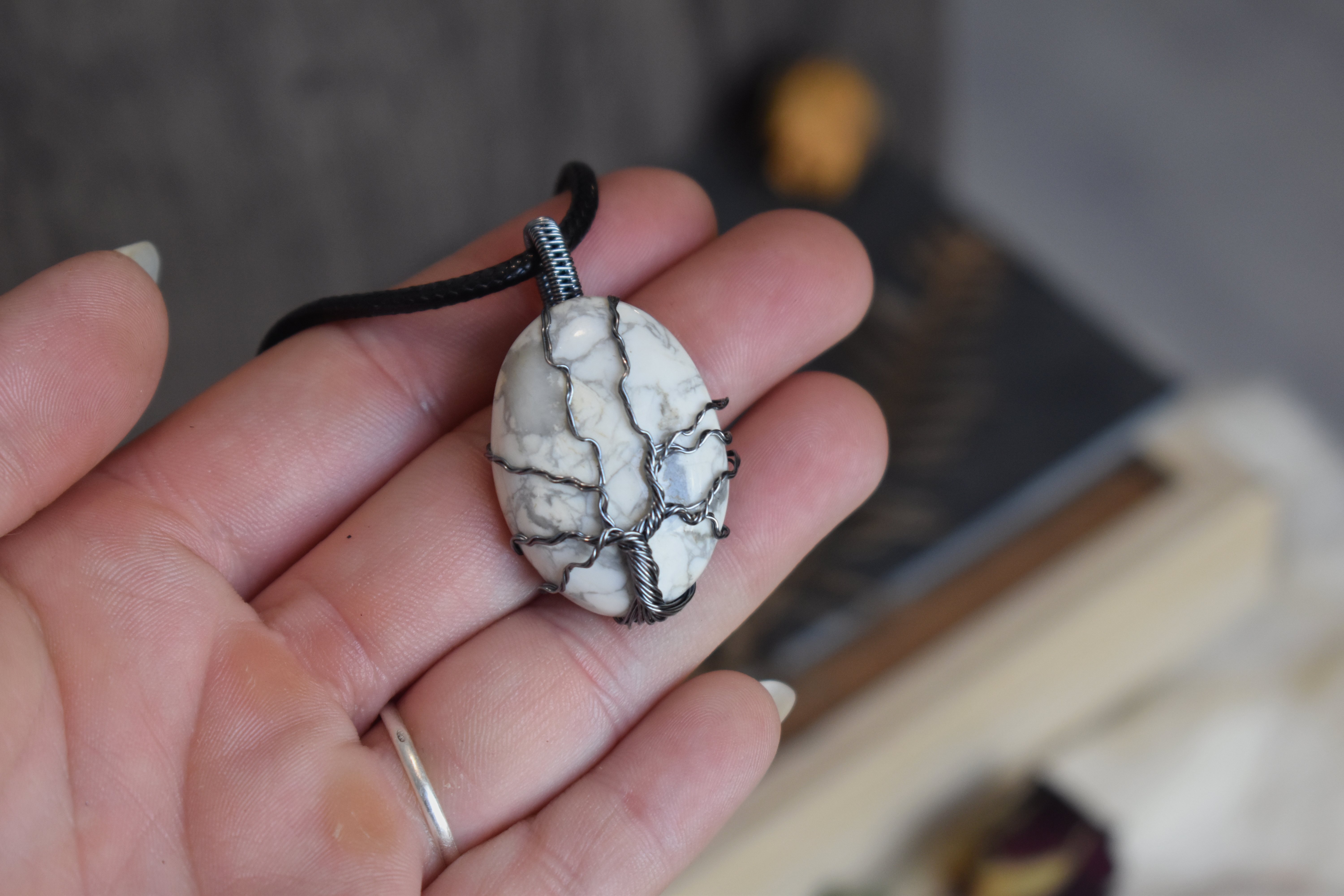 Pendentif ~Aloysia~ Howlite