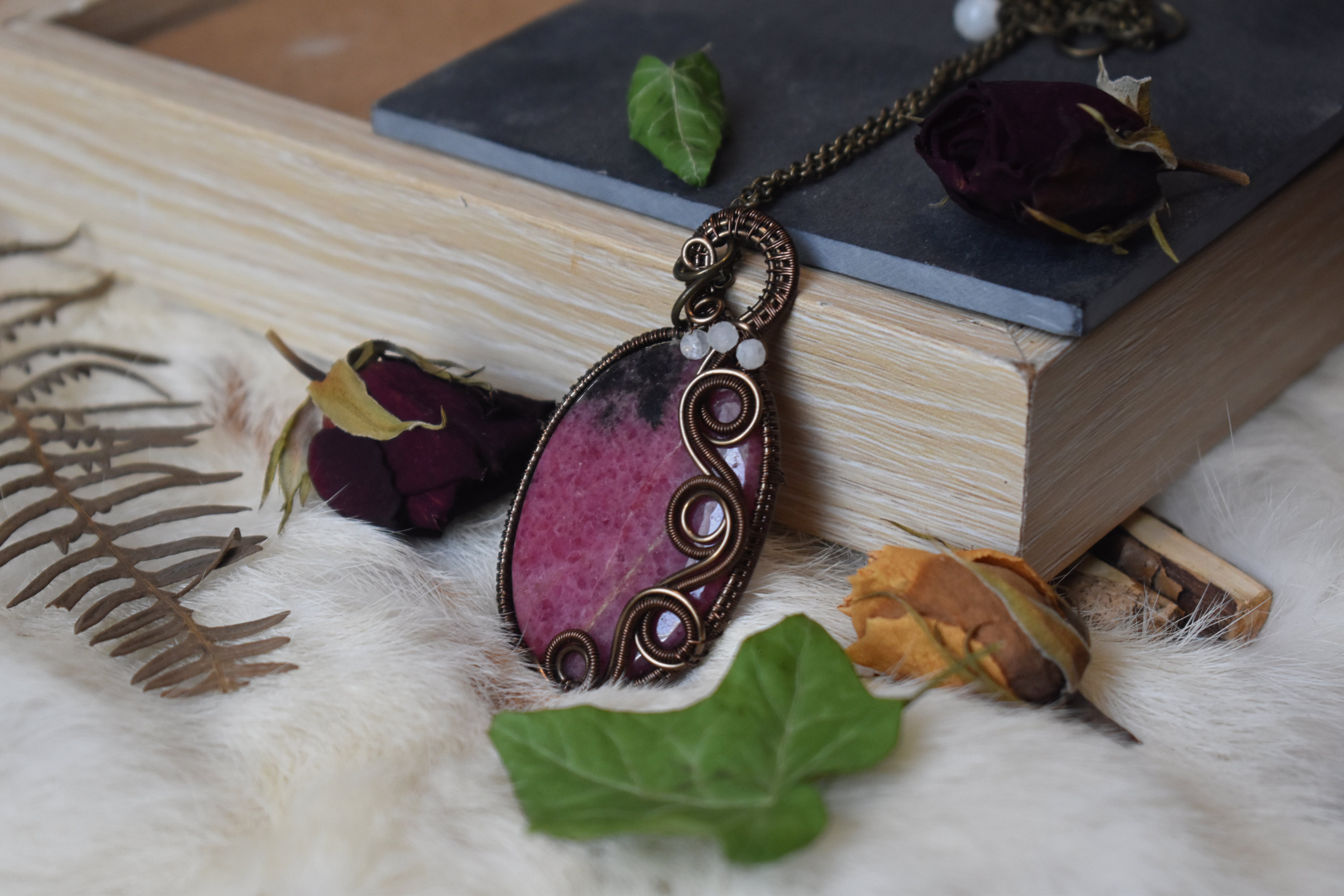 Collier ~Douce Etreinte~ Rhodonite 
