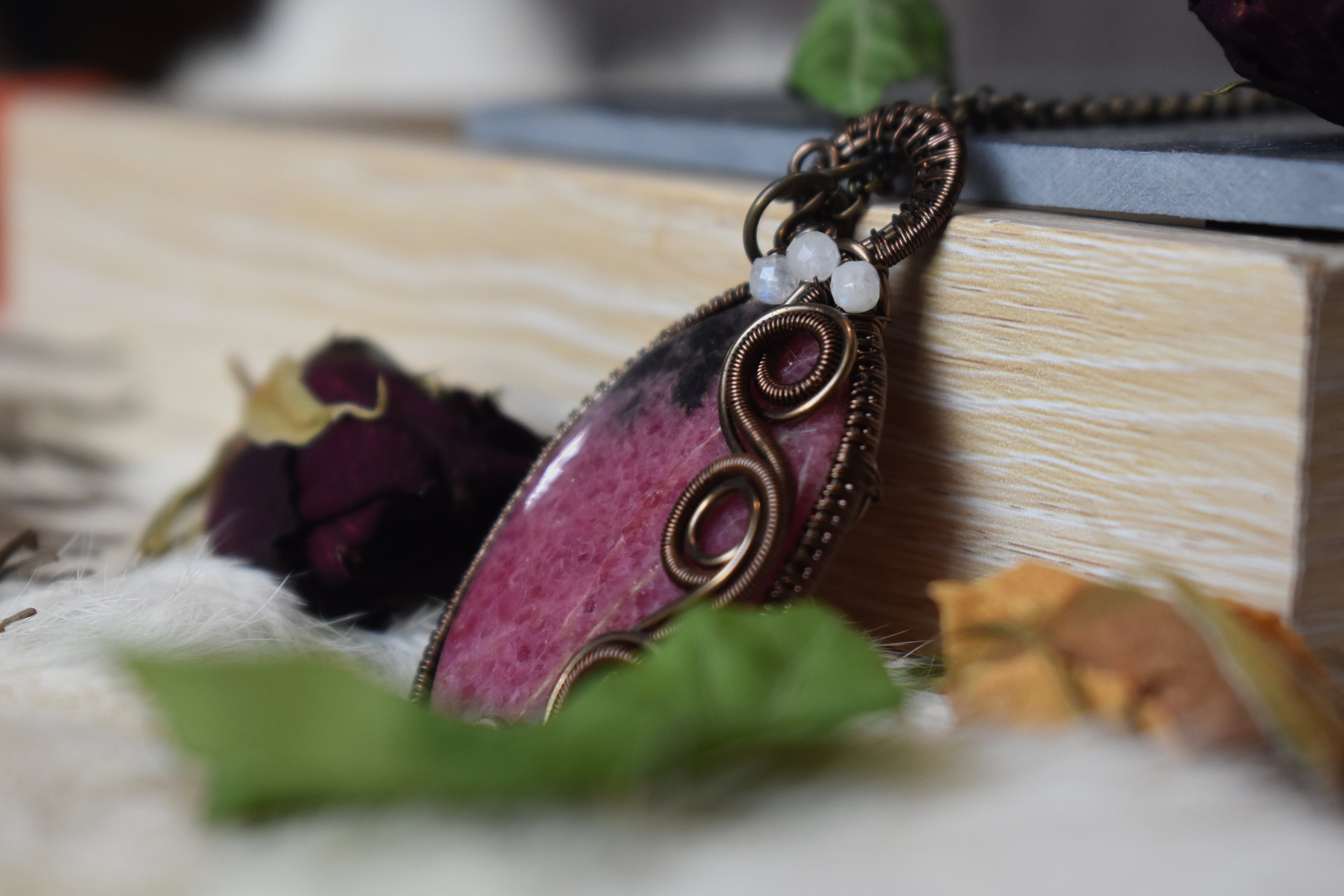 Collier ~Douce Etreinte~ Rhodonite 