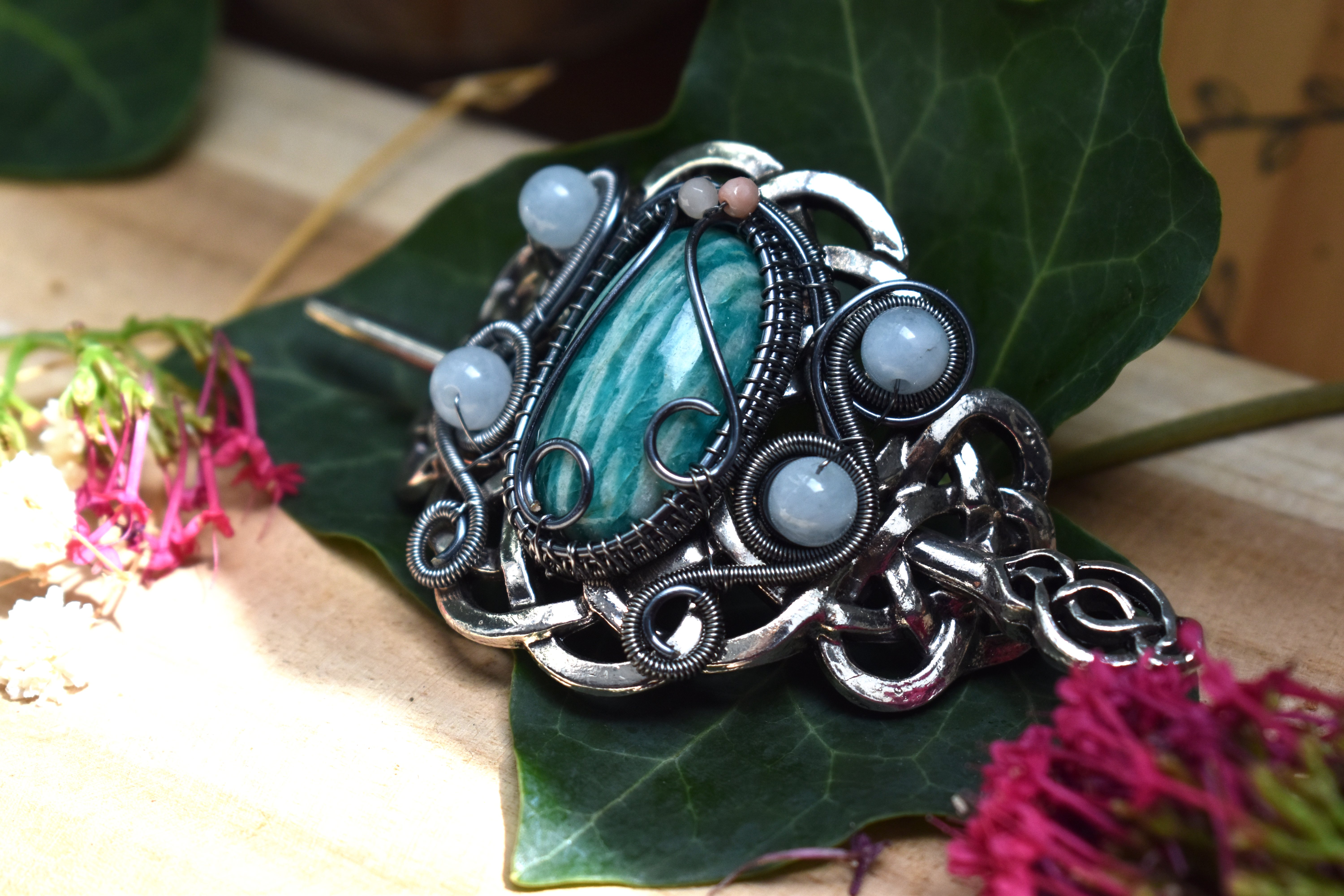 Broche à Cheveux ~Héritières d'Aubegrise~ Amazonite 