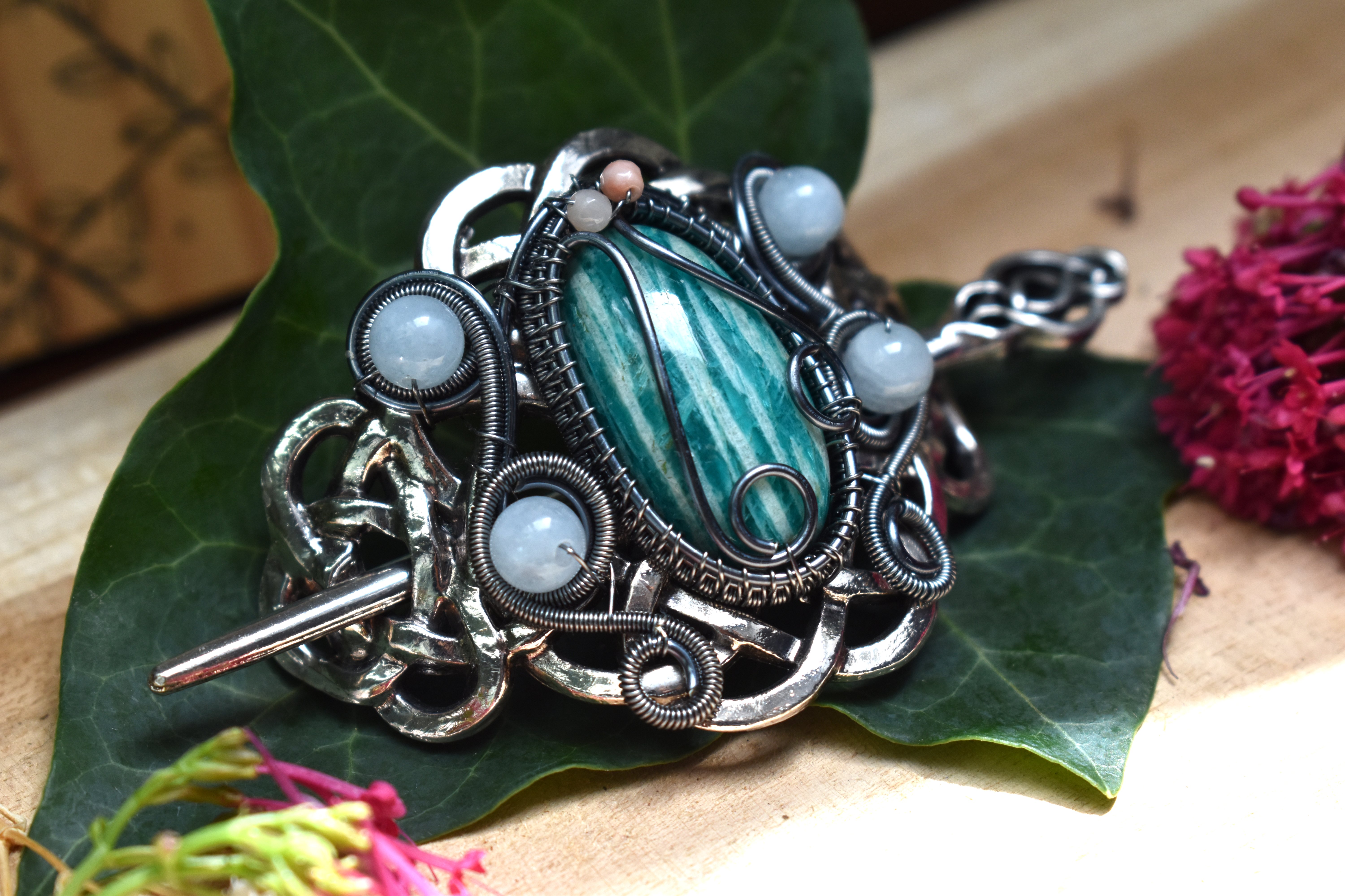 Broche à Cheveux ~Héritières d'Aubegrise~ Amazonite 