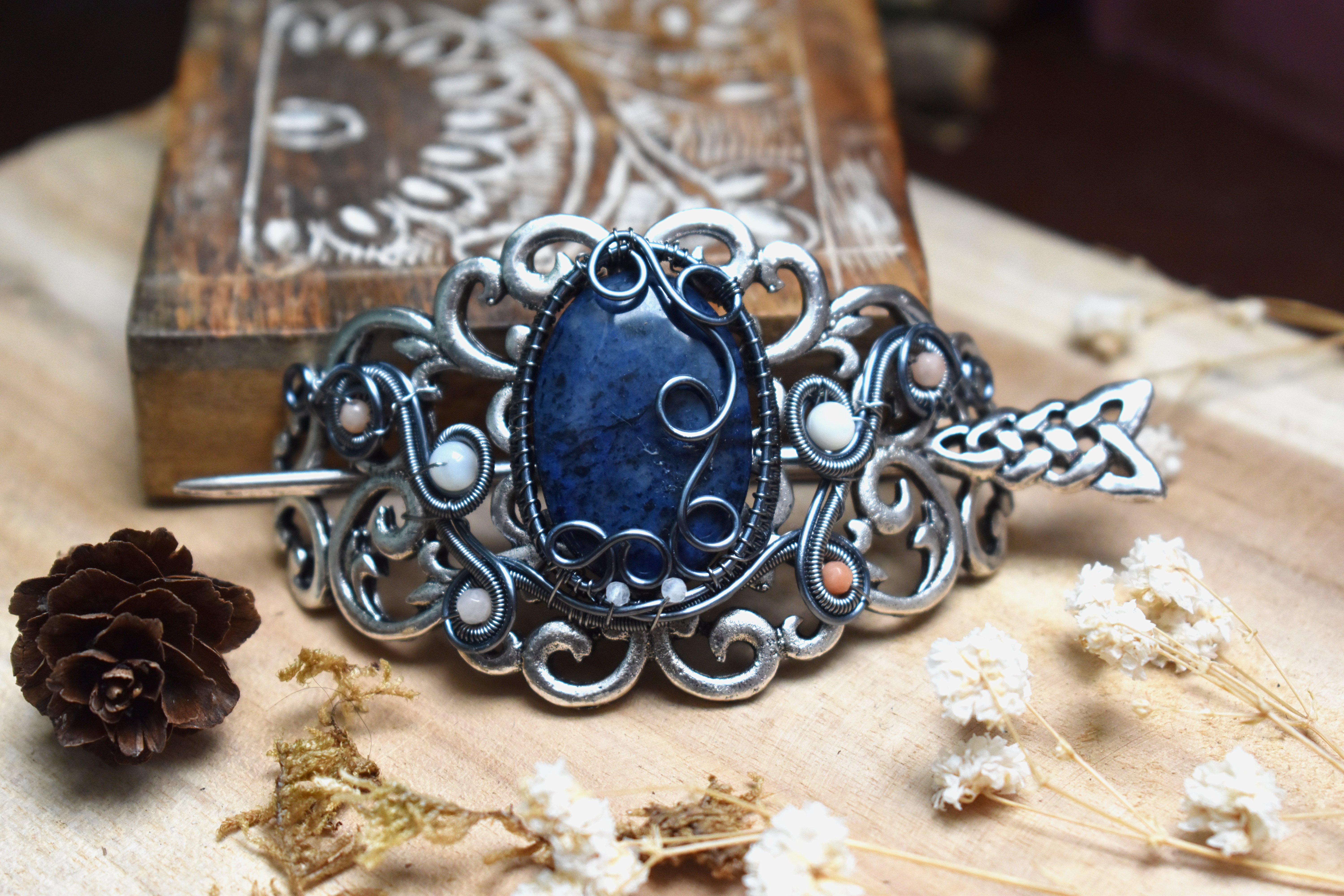 Broche à Cheveux ~Héritière d'Aubegrise~ Dummortiérite