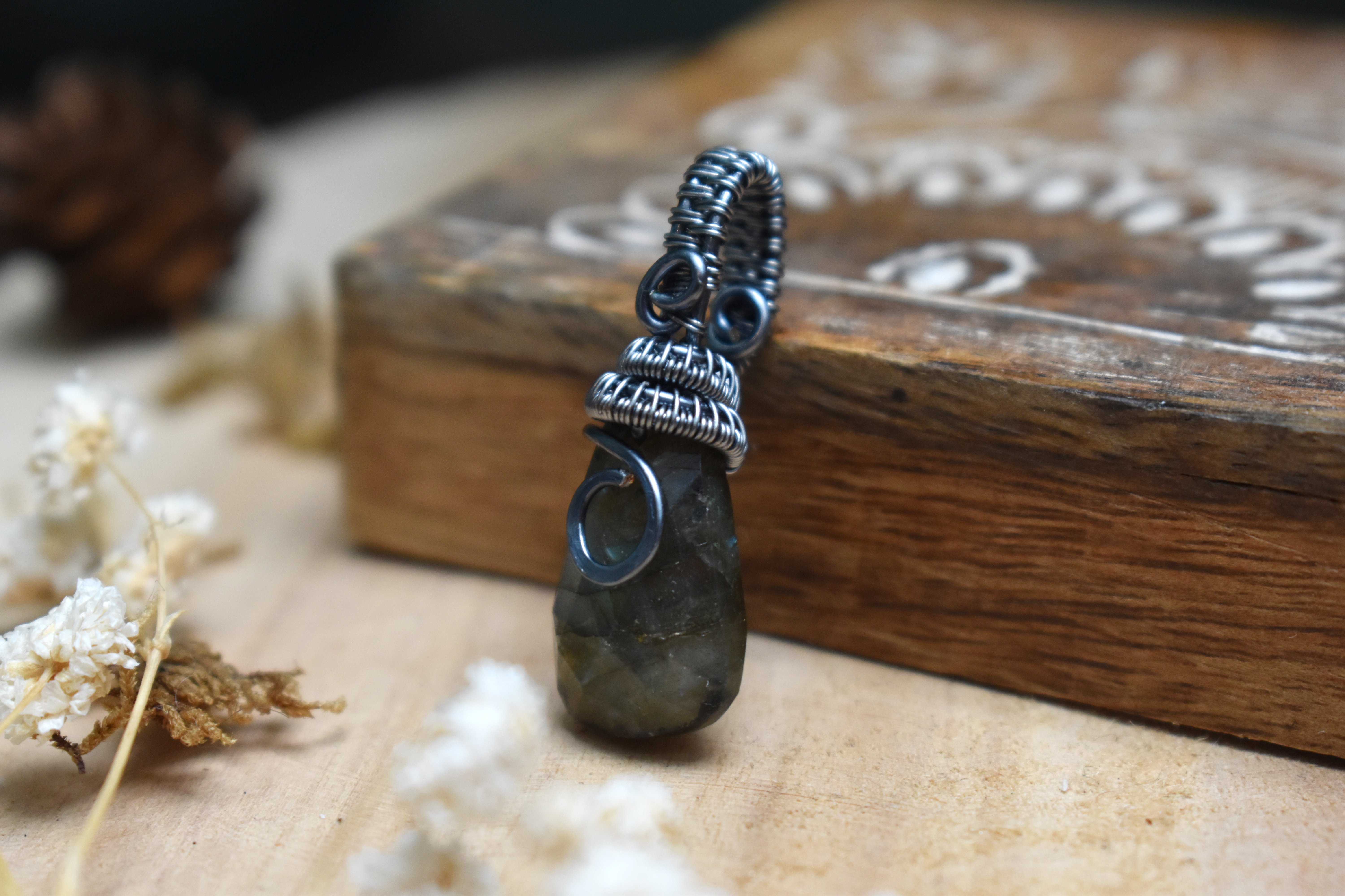 Pendentif ~Gardien du Souffle~ Labradorite 