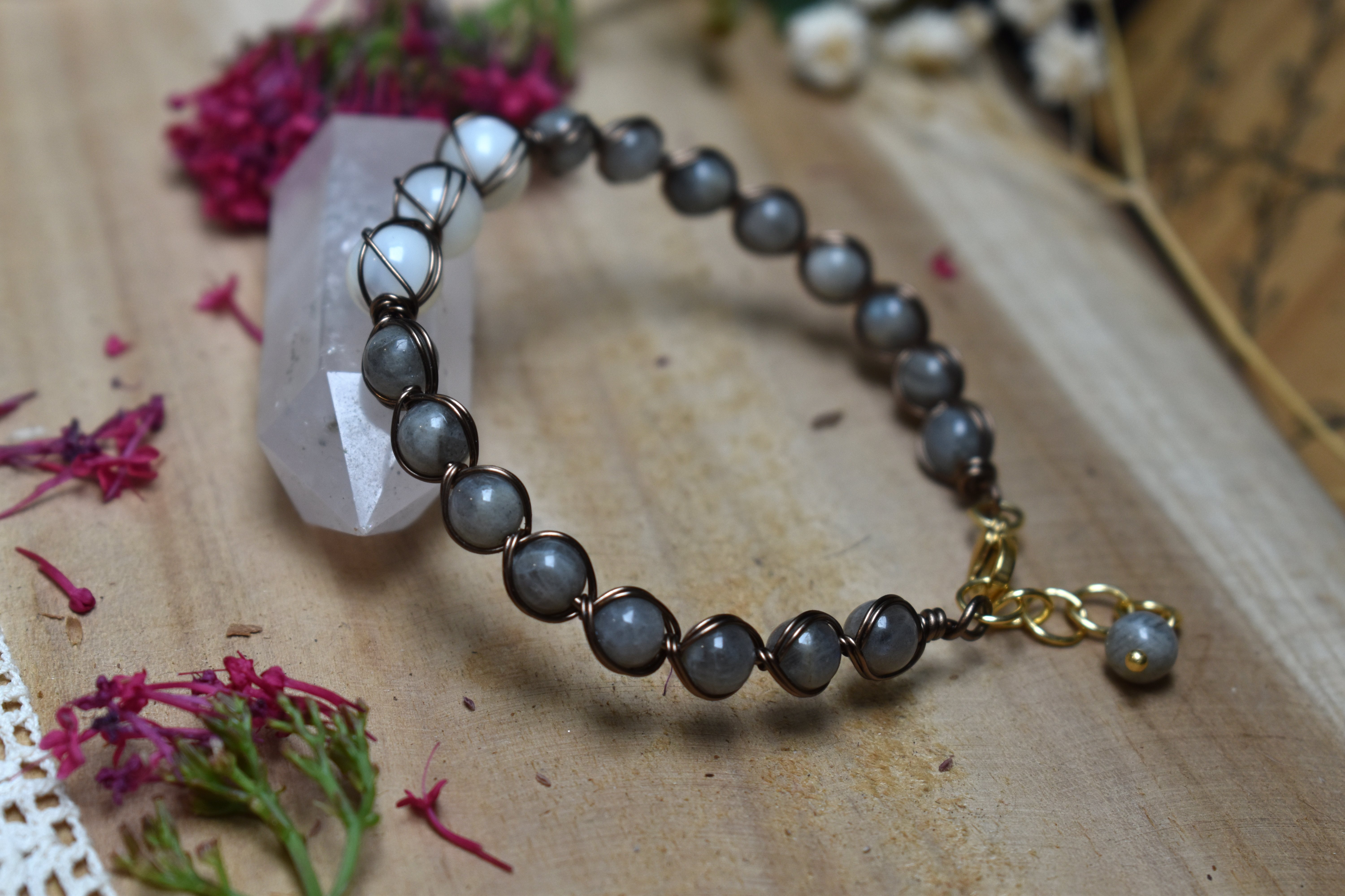 Bracelet ~Murmure des Bois~ Nacre & Labradorite