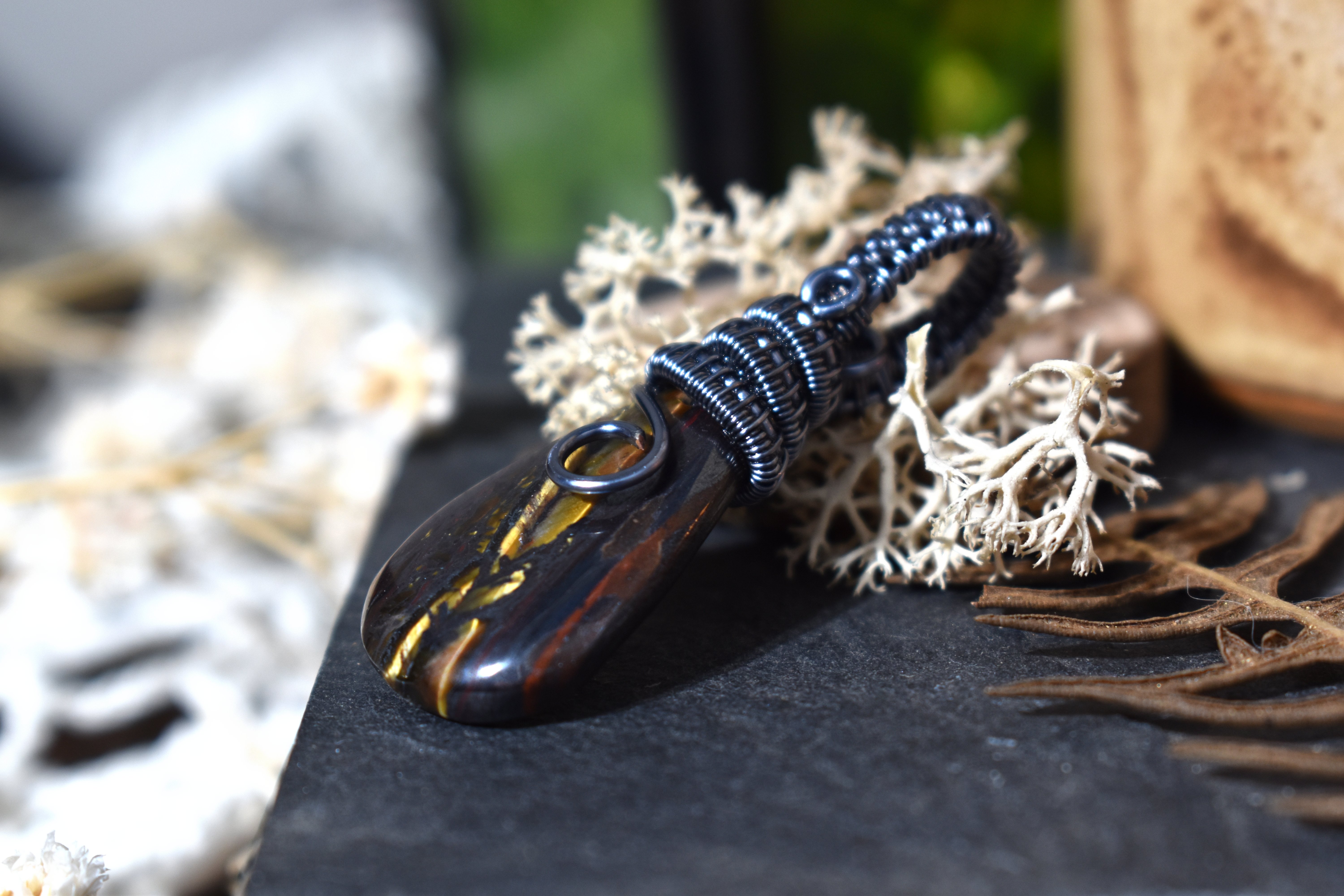 Pendentif ~Gardien du Souffle~ Oeil de Fer