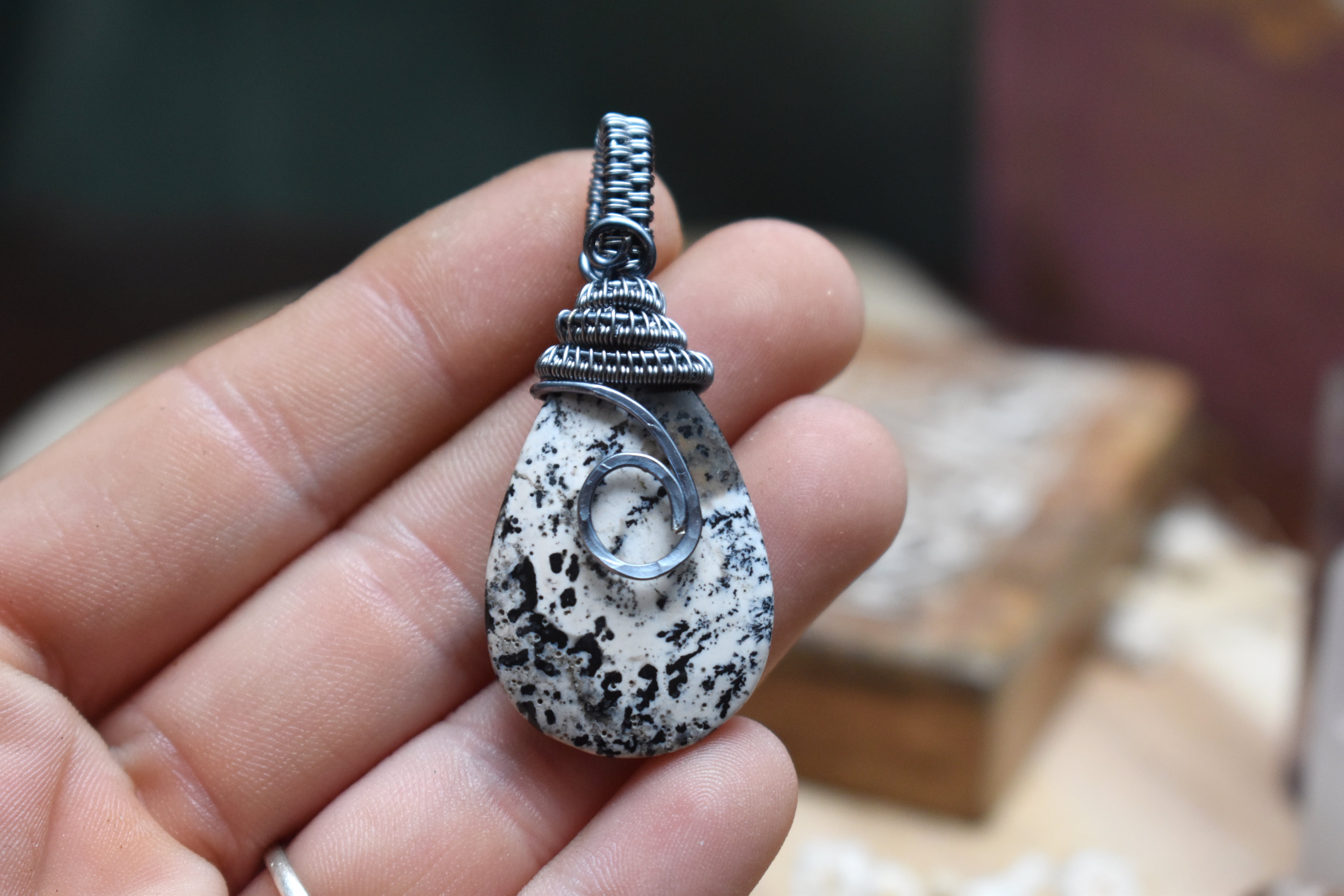 Pendentif ~Gardien du Souffle~ Opale Dentritique 