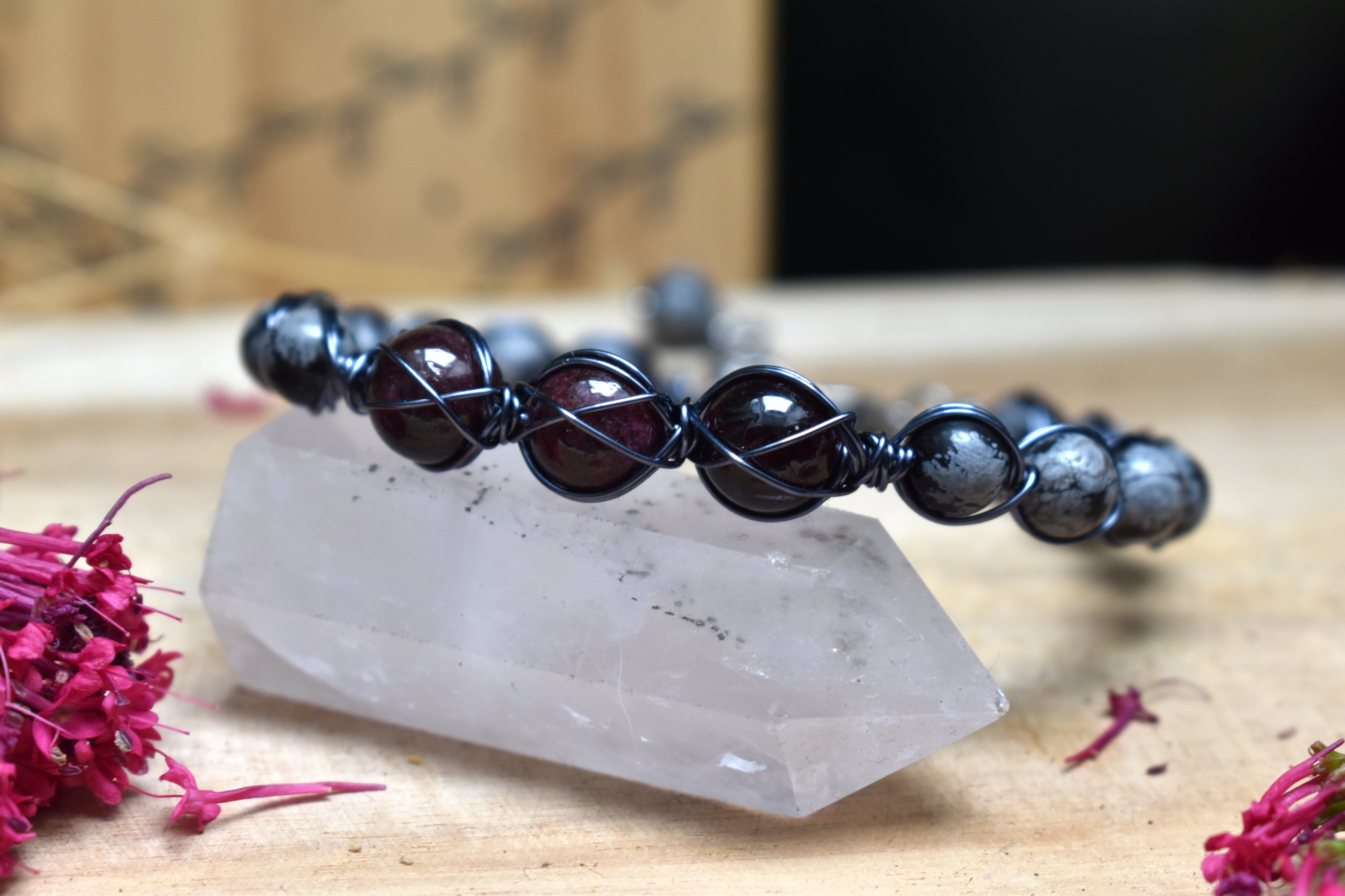 Bracelet ~Murmure des Bois~ Grenat & Obsidienne Neige
