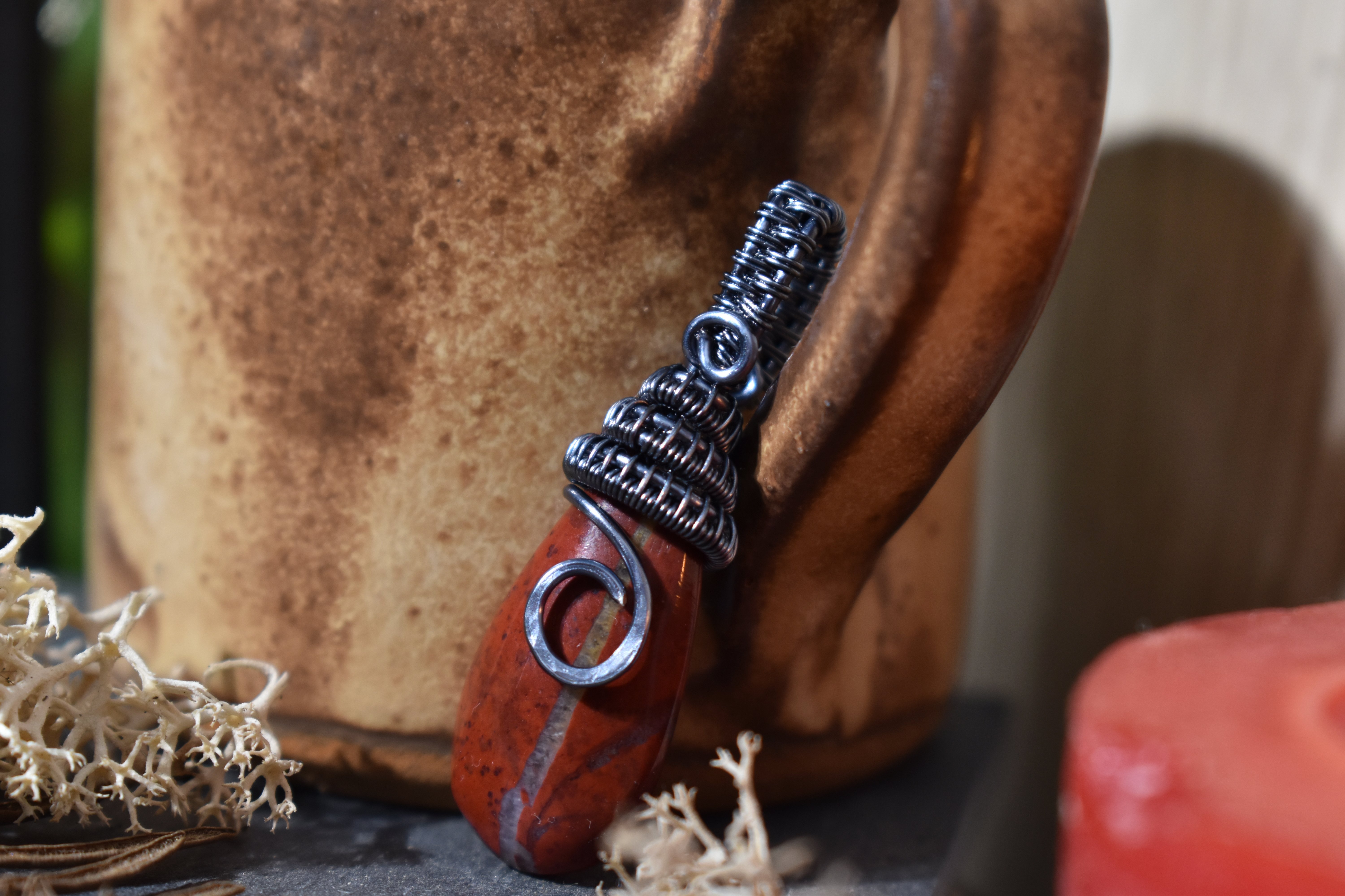 Pendentif ~Gardien du Souffle~ Jaspe Rouge