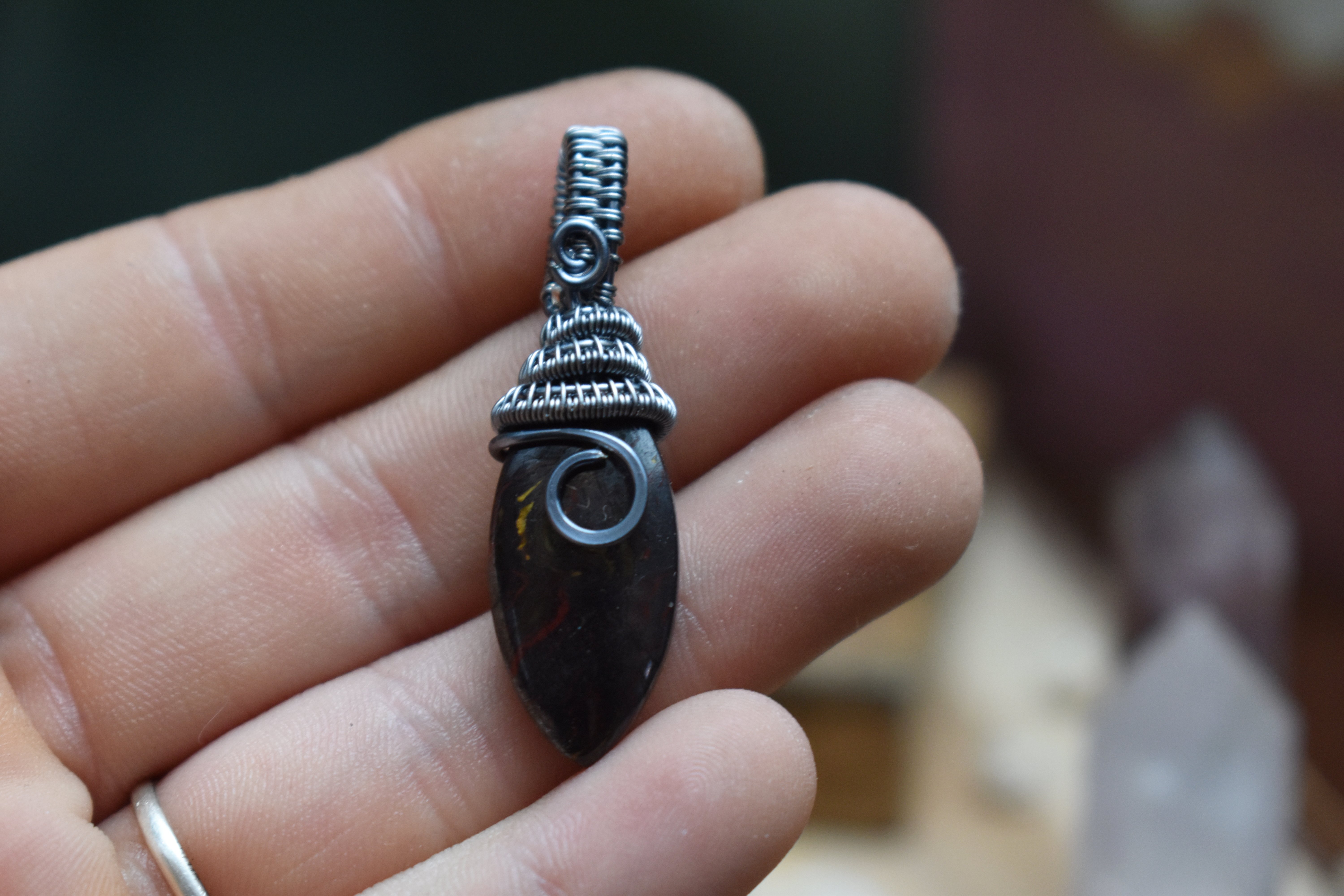 Pendentif ~Gardien du Souffle~ Oeil de Fer