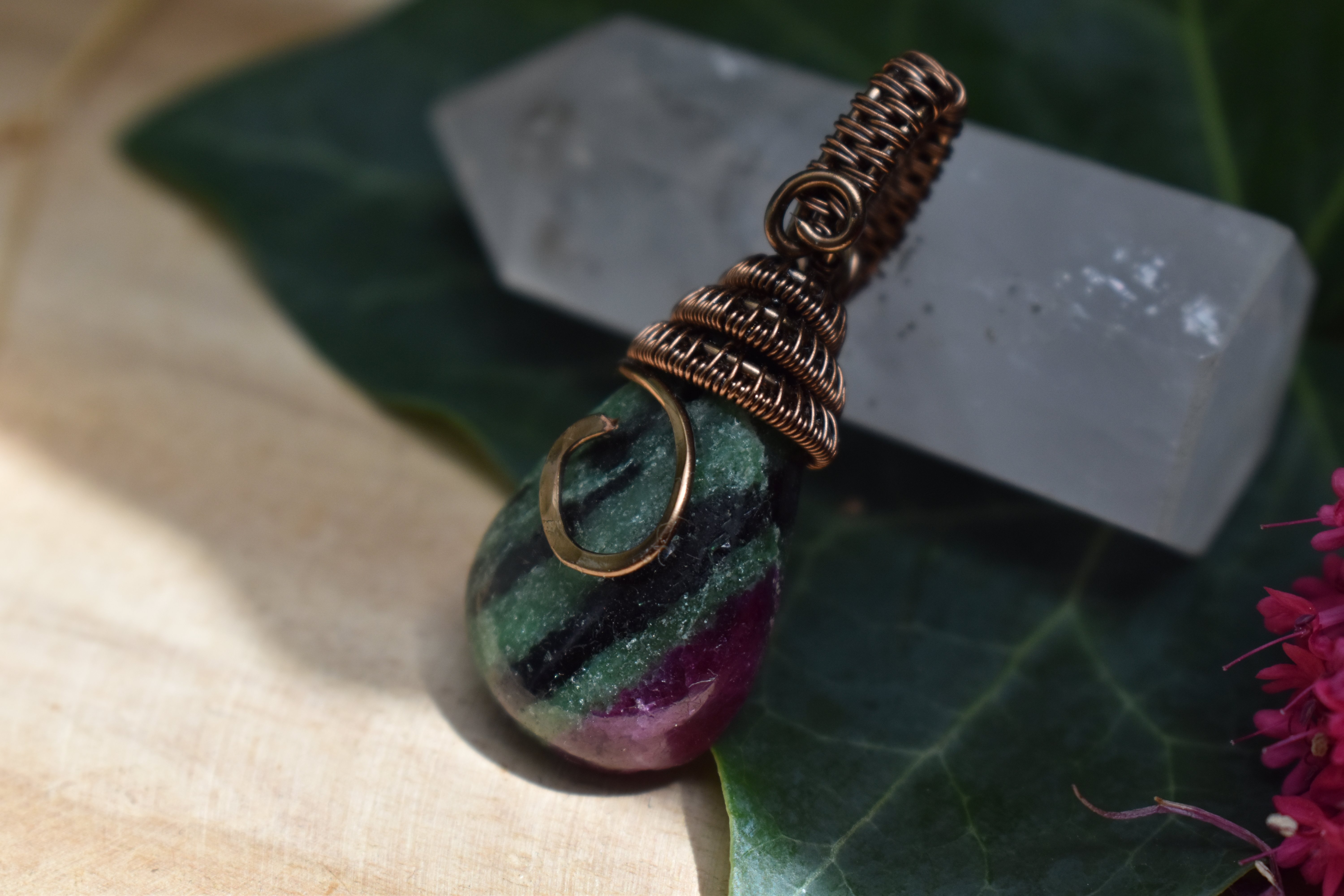 Pendentif ~Gardien du Souffle~ Rubis Zoizite