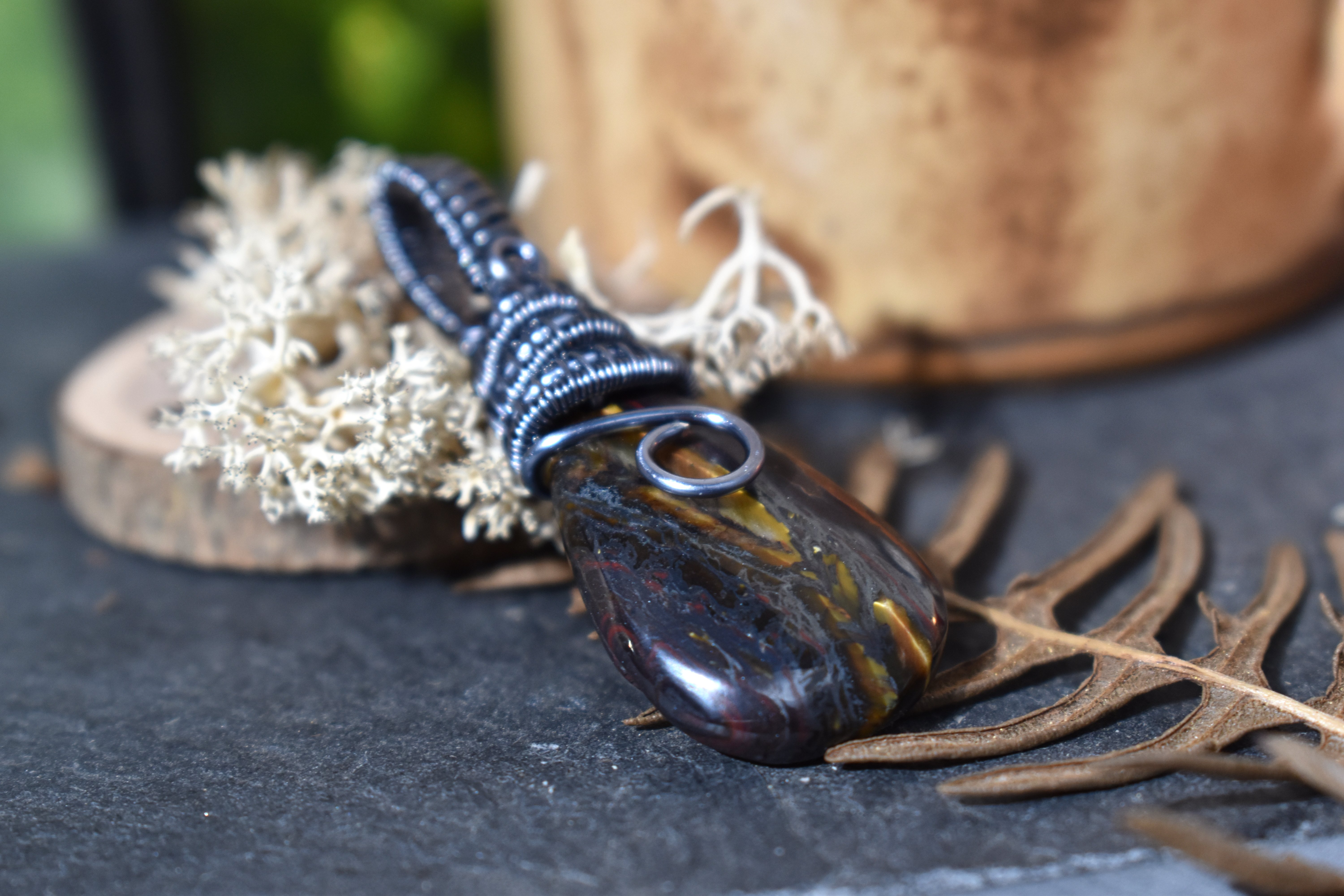 Pendentif ~Gardien du Souffle~ Oeil de Fer