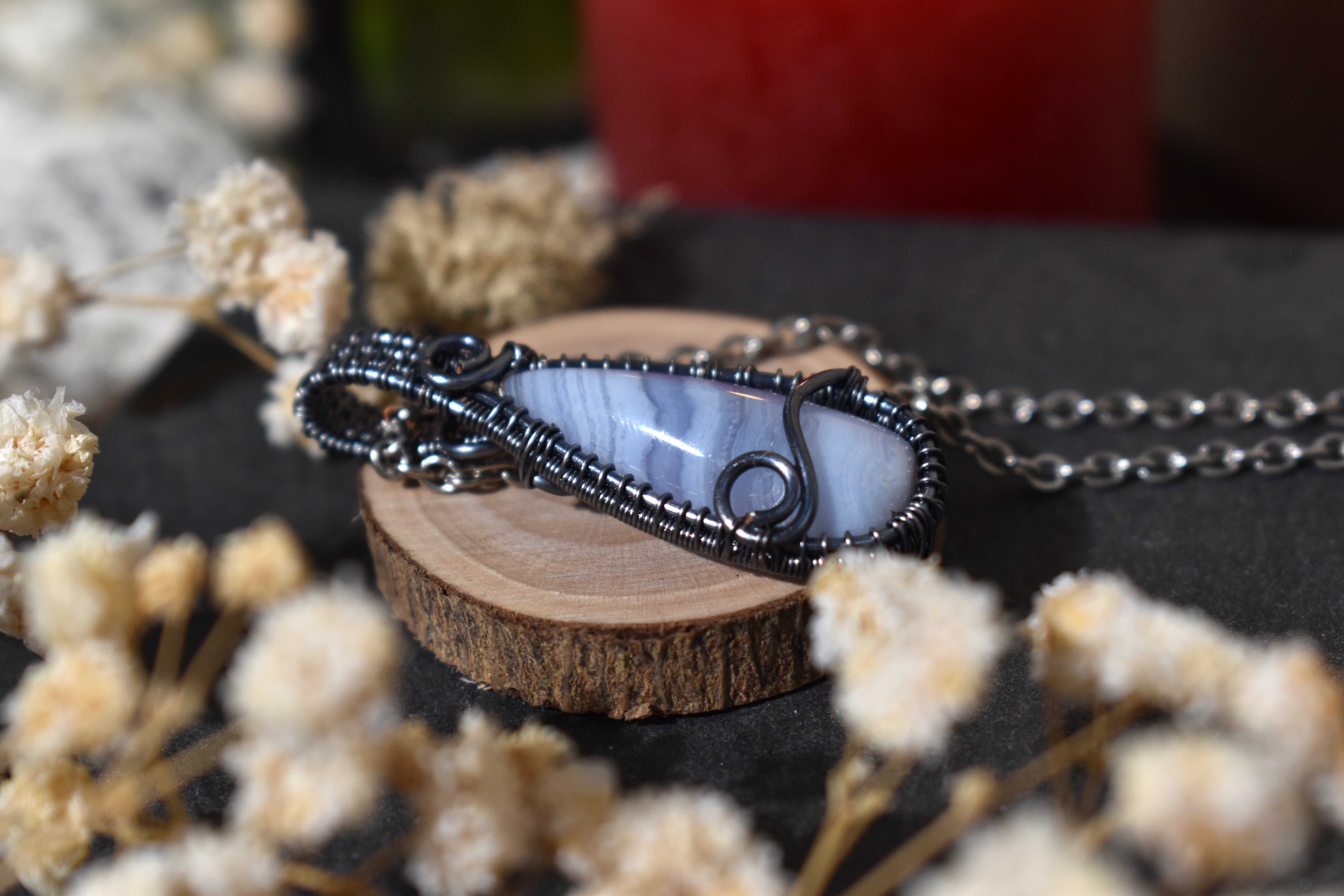 Collier ~Coeur de Glace~ Calcédoine Bleue