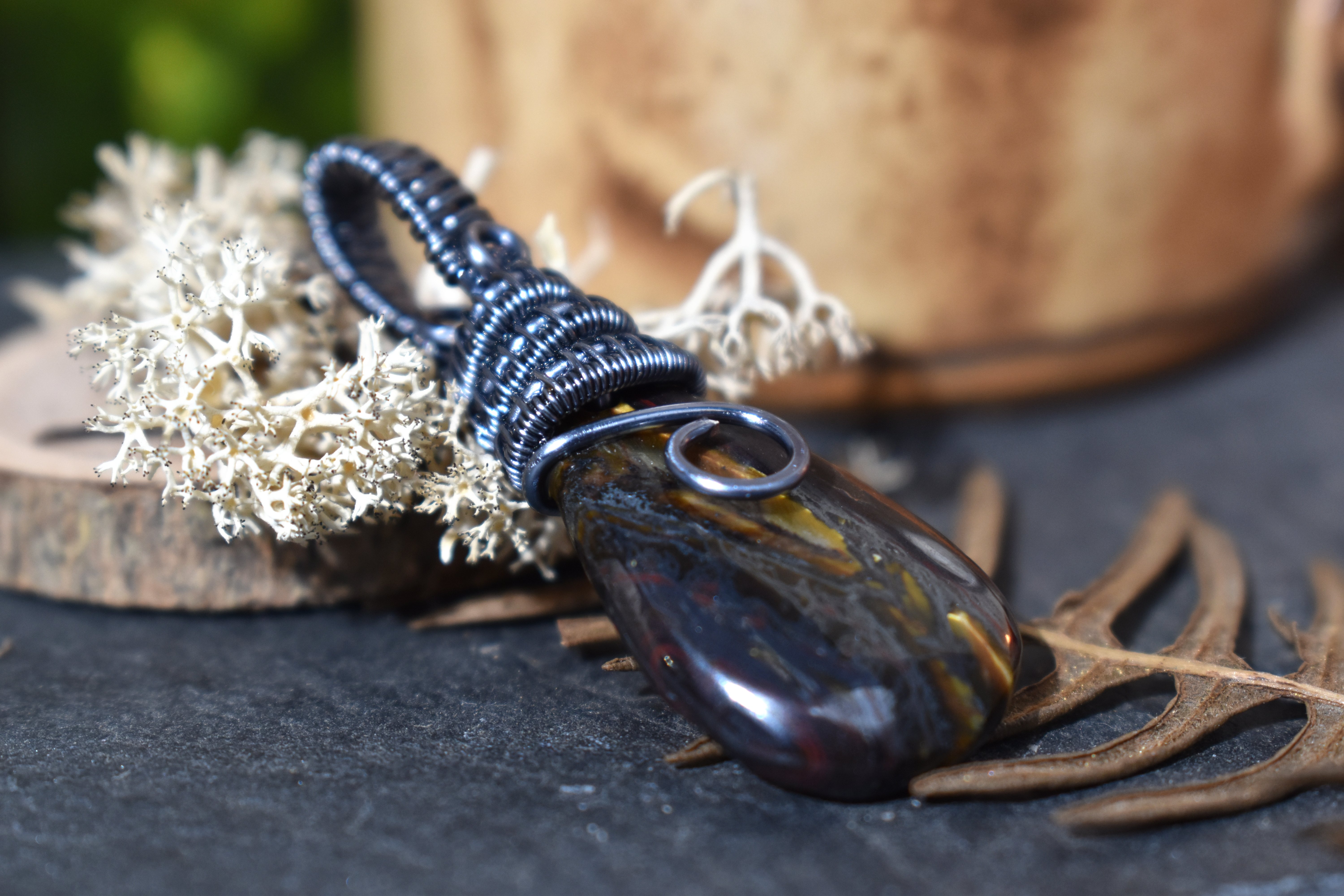 Pendentif ~Gardien du Souffle~ Oeil de Fer