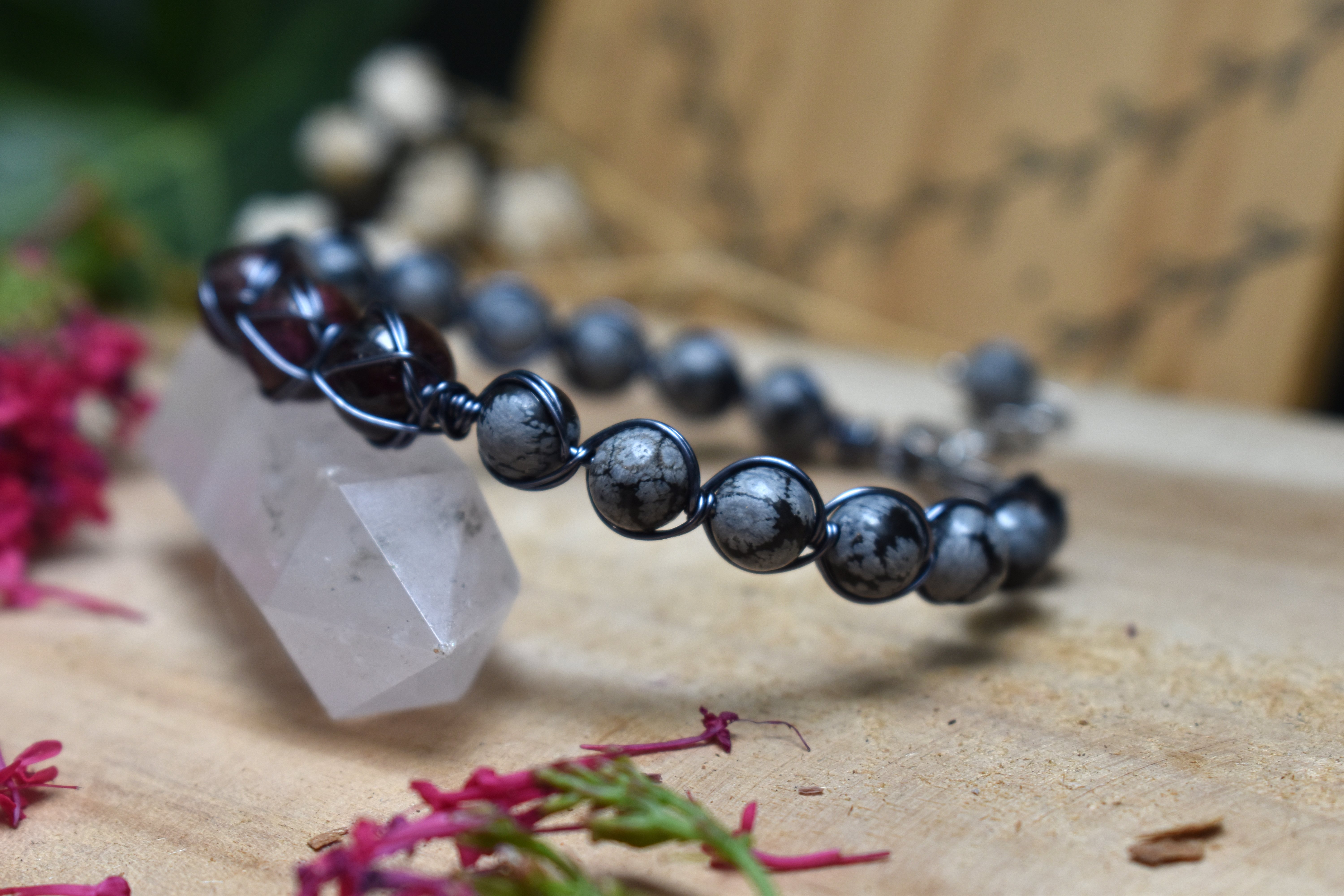 Bracelet ~Murmure des Bois~ Grenat & Obsidienne Neige