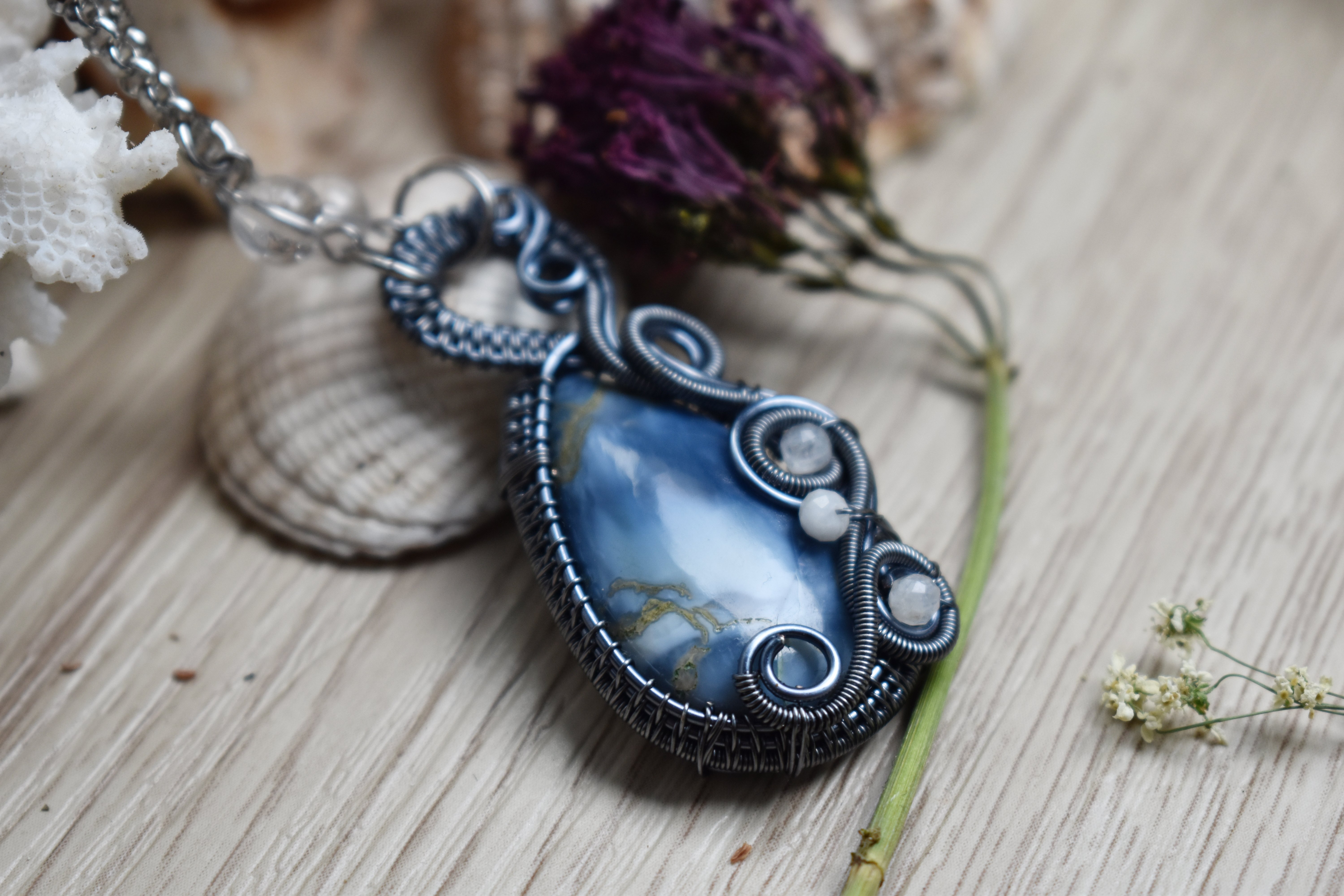 Collier ~Douce Ecume~ Opale Bleue