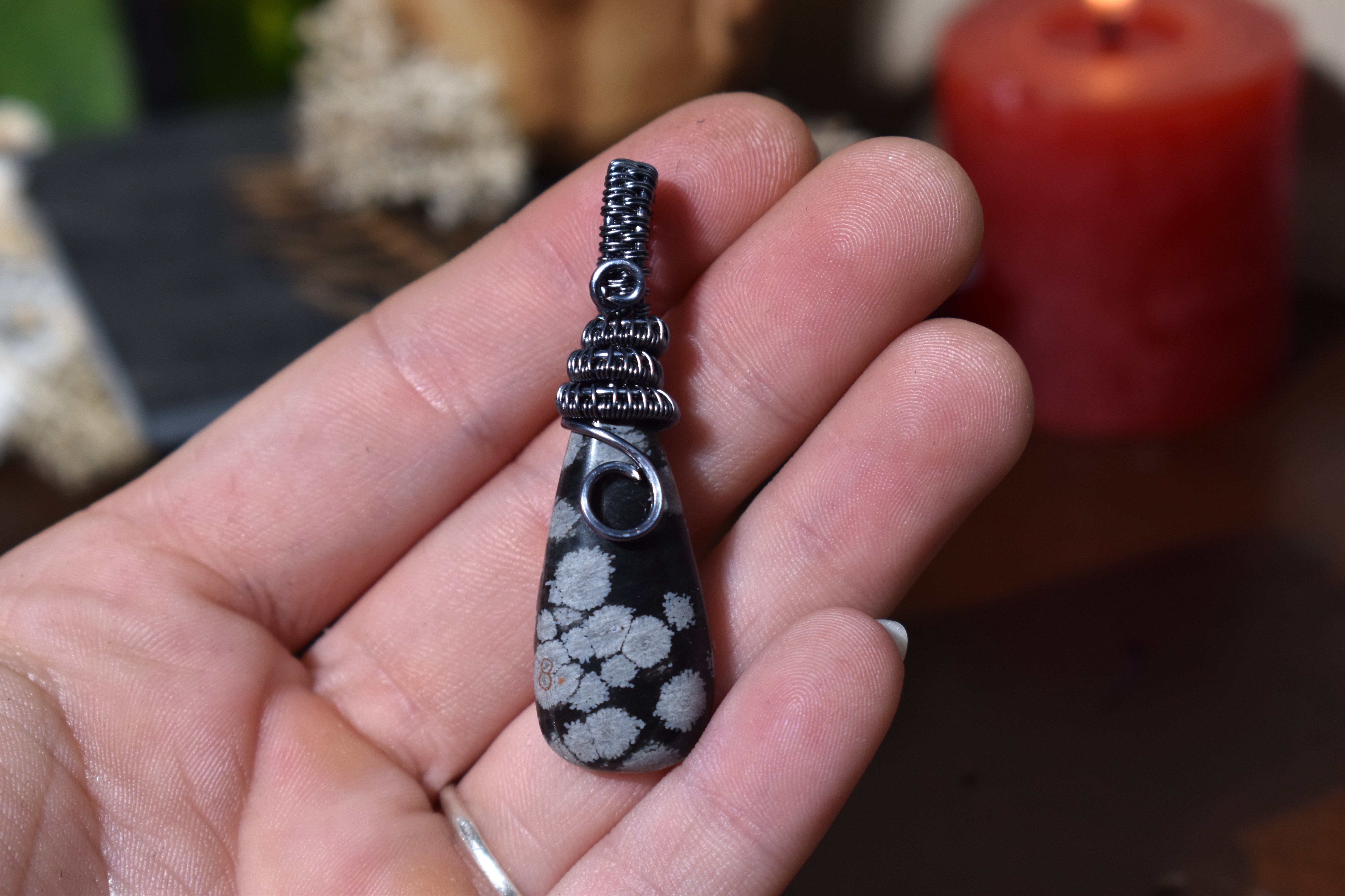 Pendentif ~Gardien du Souffle~ Obsidienne Neige