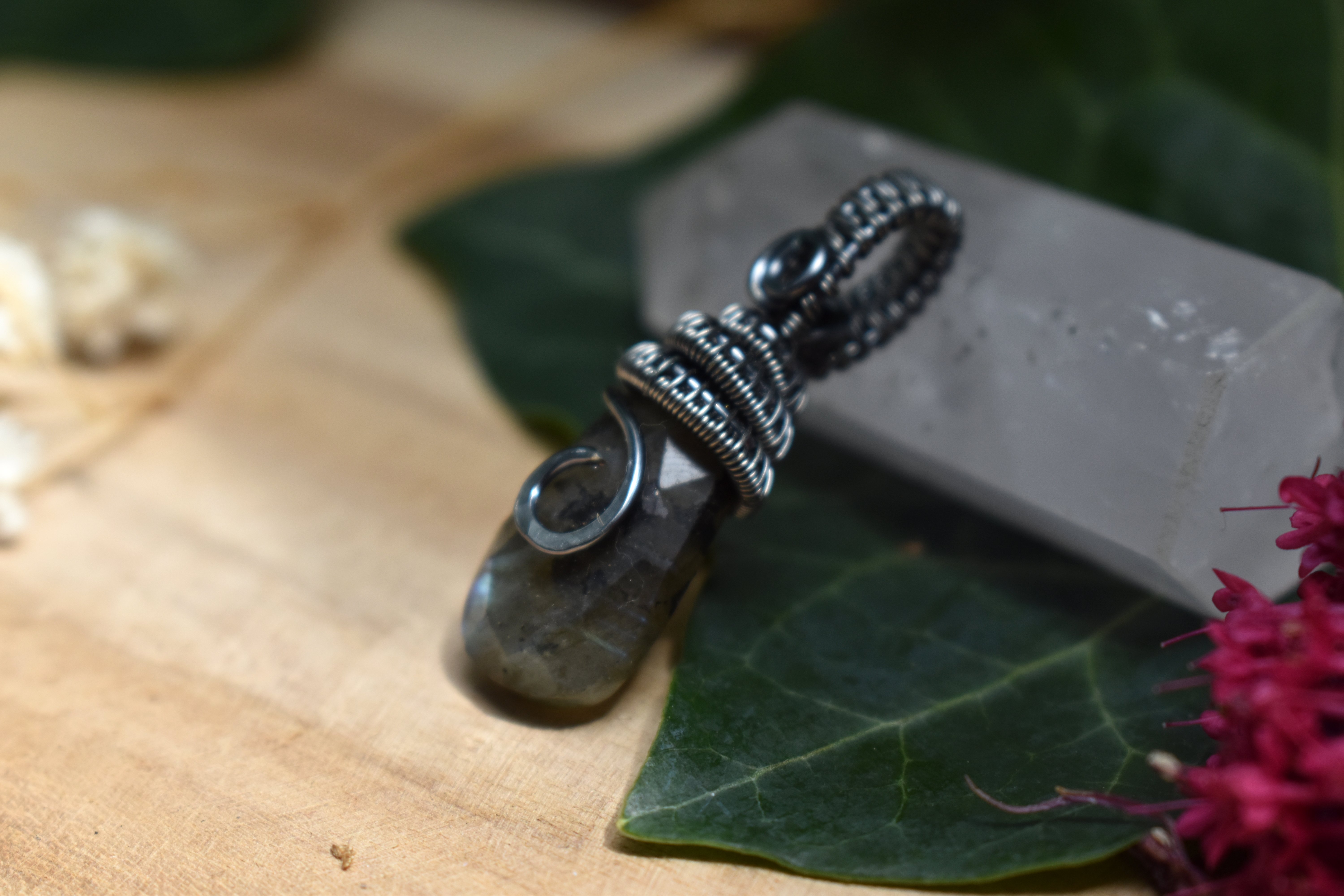 Pendentif ~Gardien du Souffle~ Labradorite