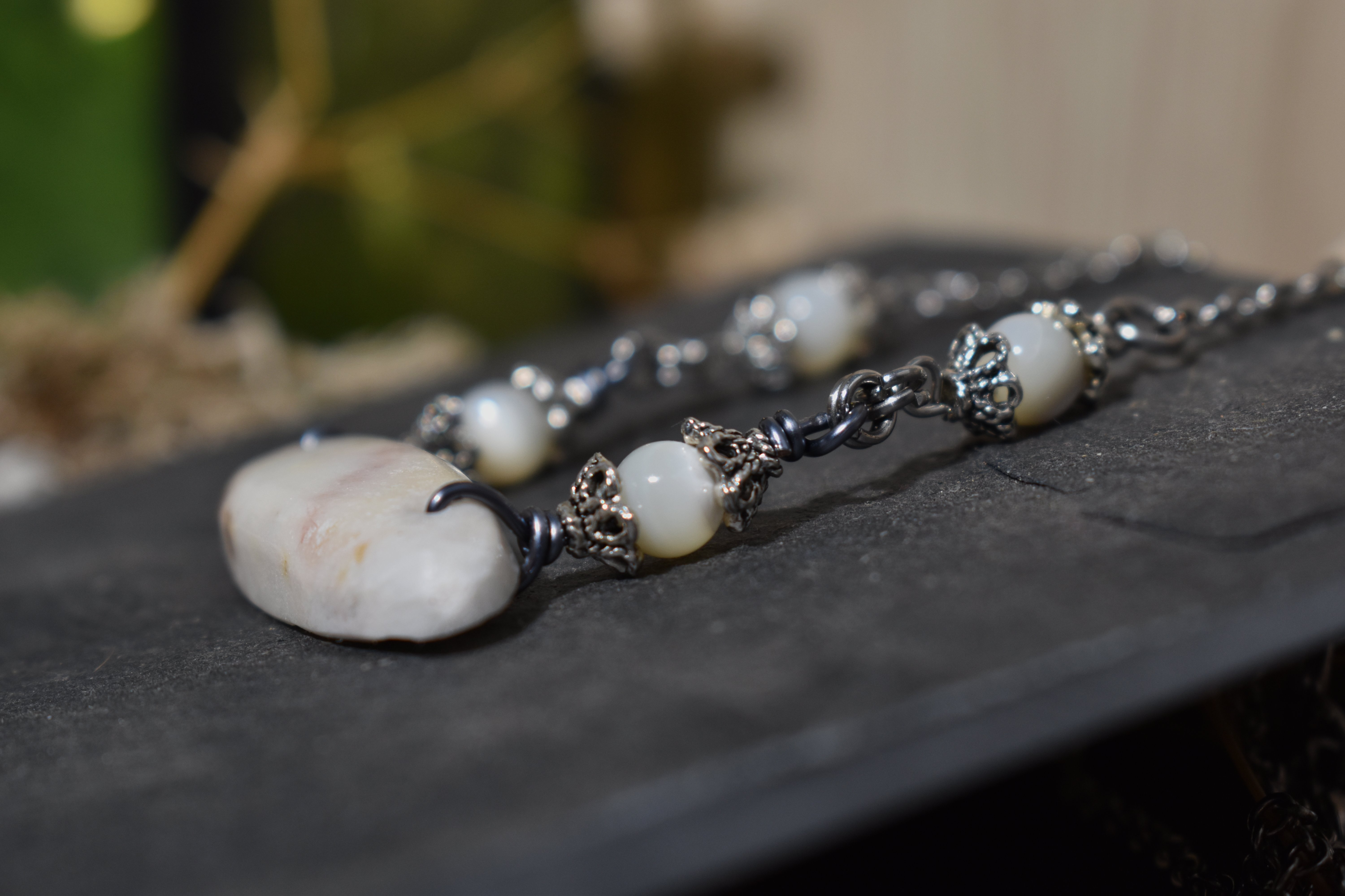 Collier ~Fleur Gelée~ Scolecite & Nacre
