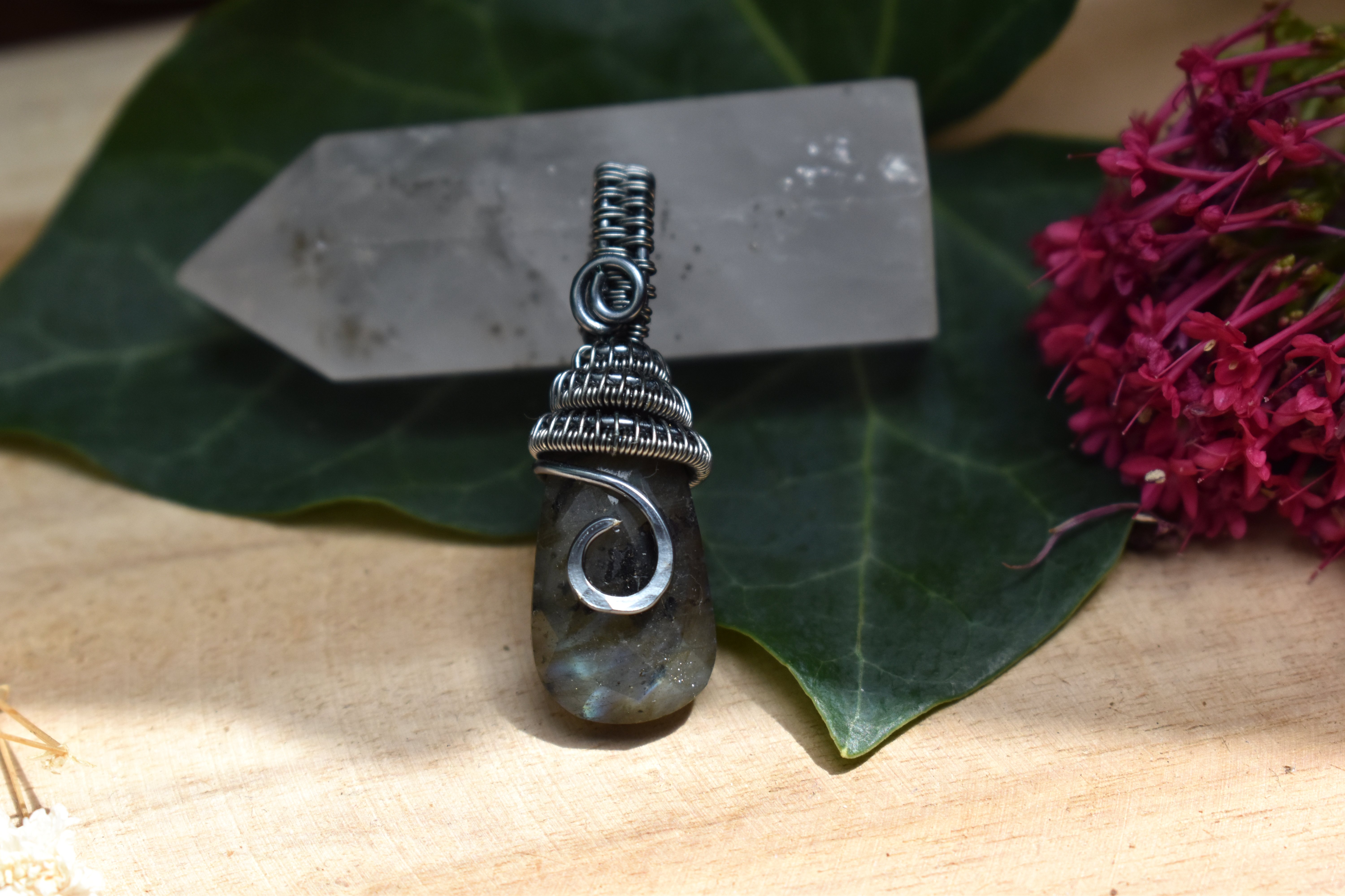 Pendentif ~Gardien du Souffle~ Labradorite 