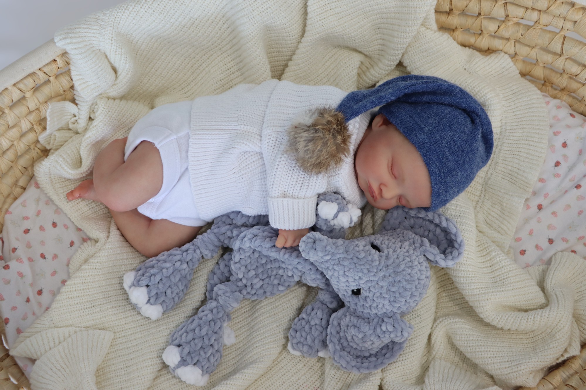 Knotted Lovie Elephant