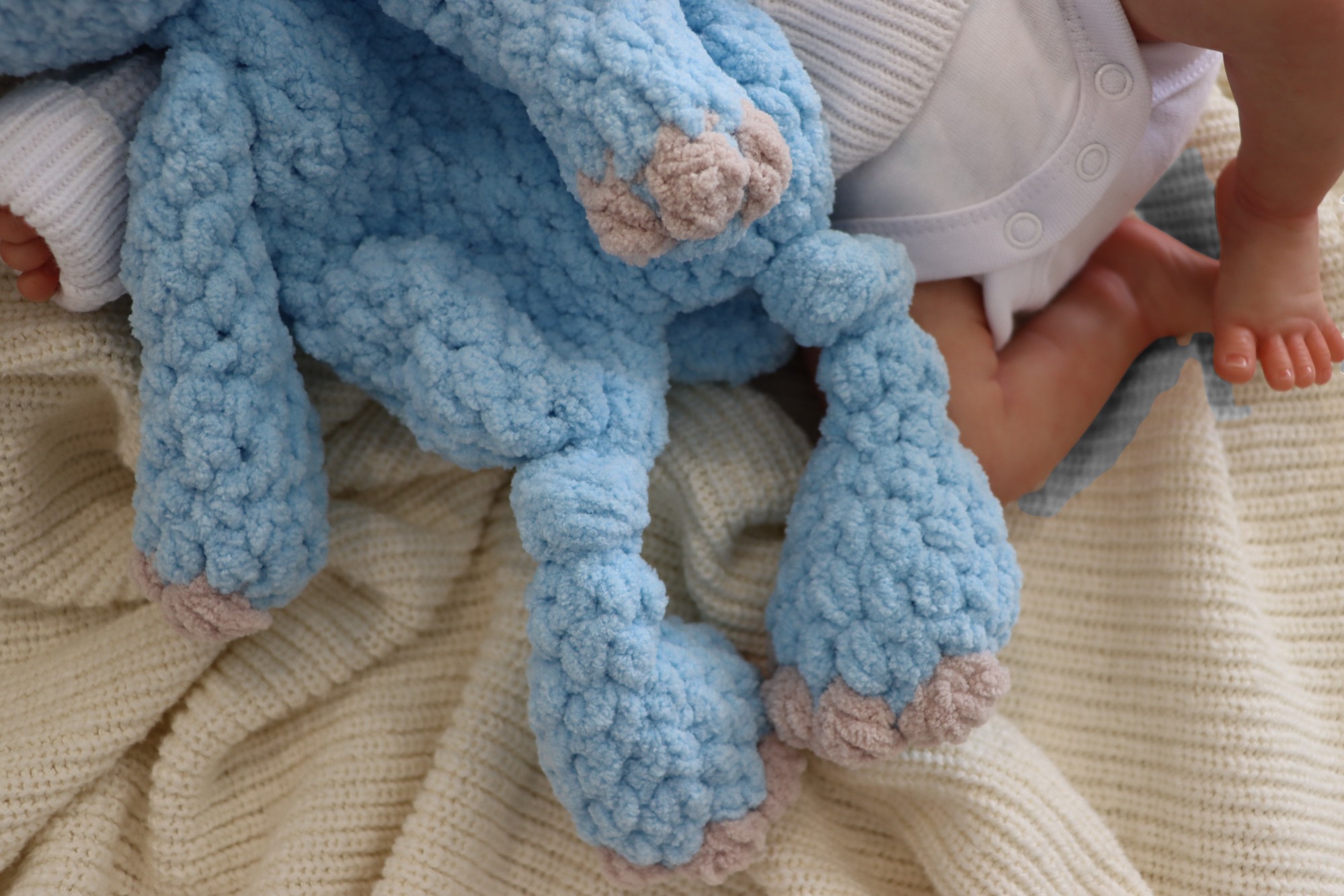 Knotted Lovie Hippo