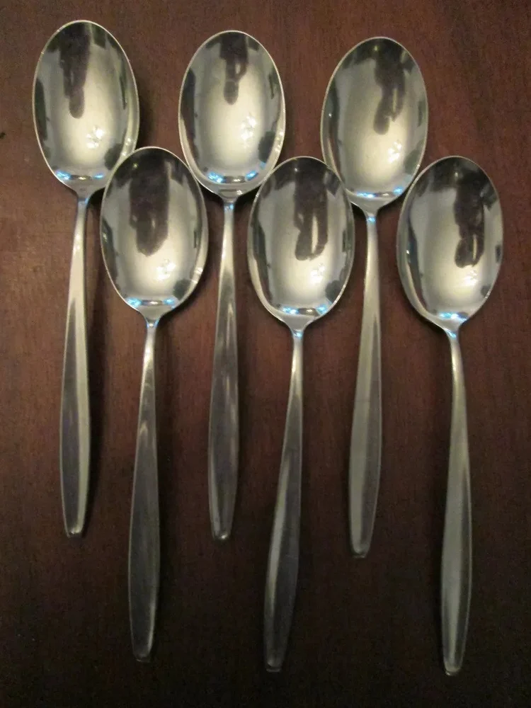 Standard steel spoon