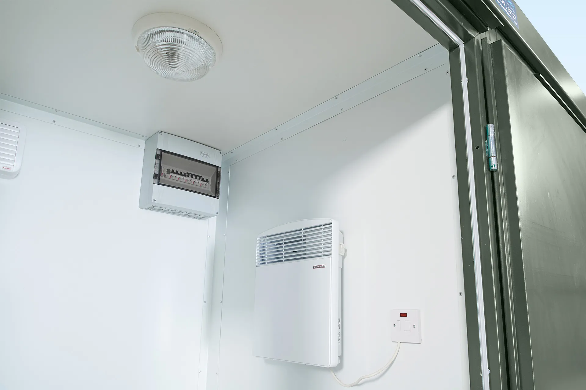 1+1 Double Mains Toilet 2.4m x 1.4m (RAL 6007)