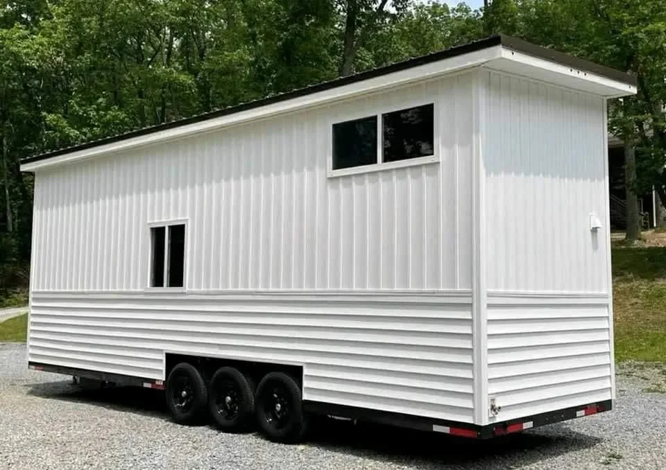  Fully furnished 20ft container home